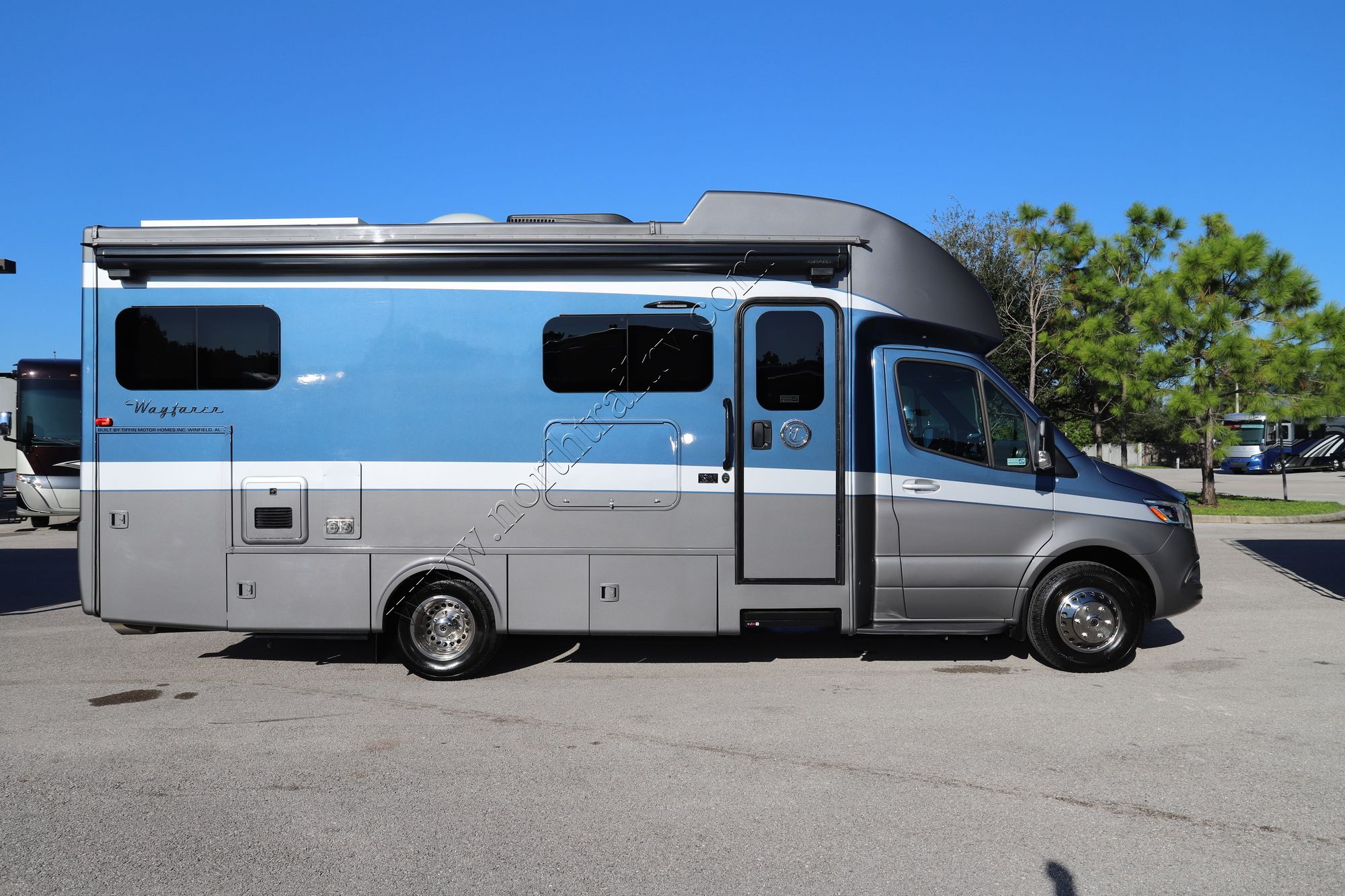 Used 2021 Tiffin Motor Homes Wayfarer 25LW Class C  For Sale