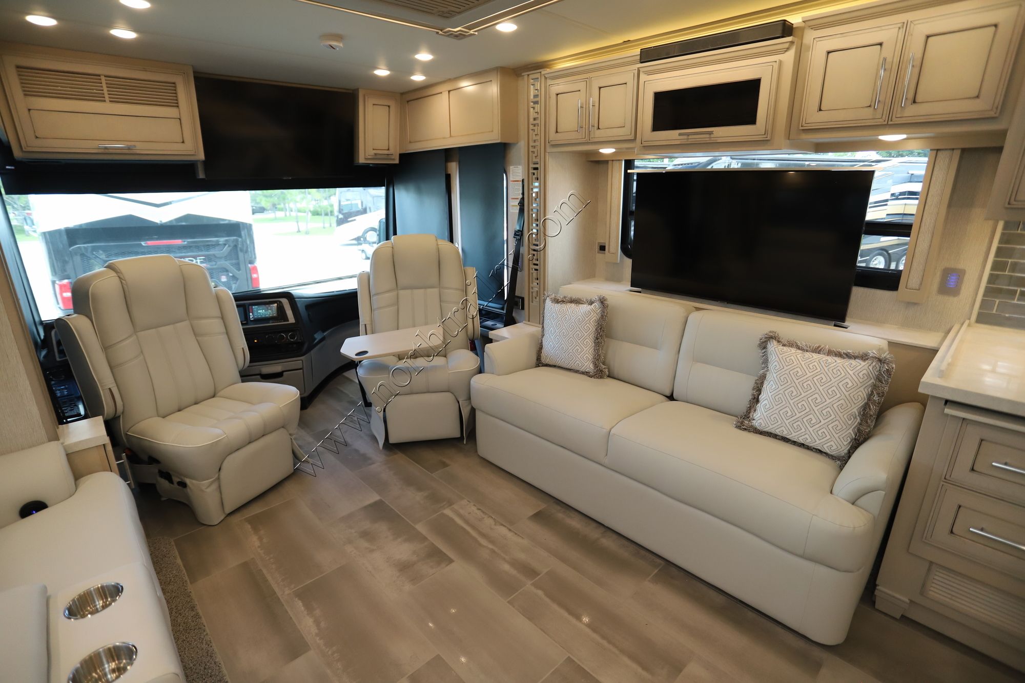 New 2022 Newmar Ventana 4369 Class A  For Sale