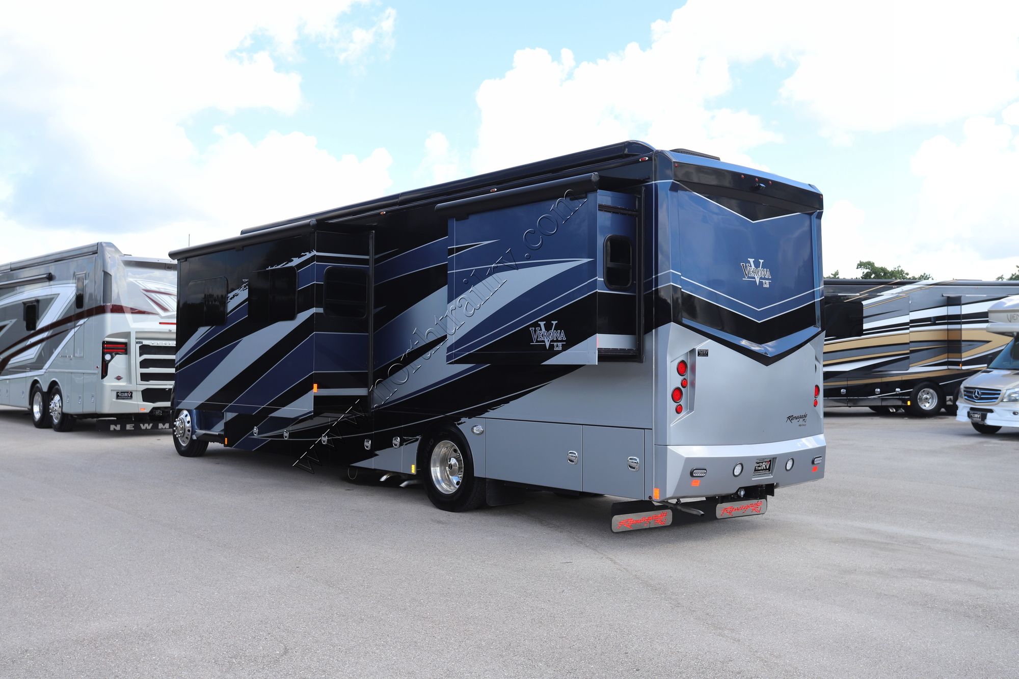 Used 2021 Renegade Rv Verona Le 38LDG Super C  For Sale