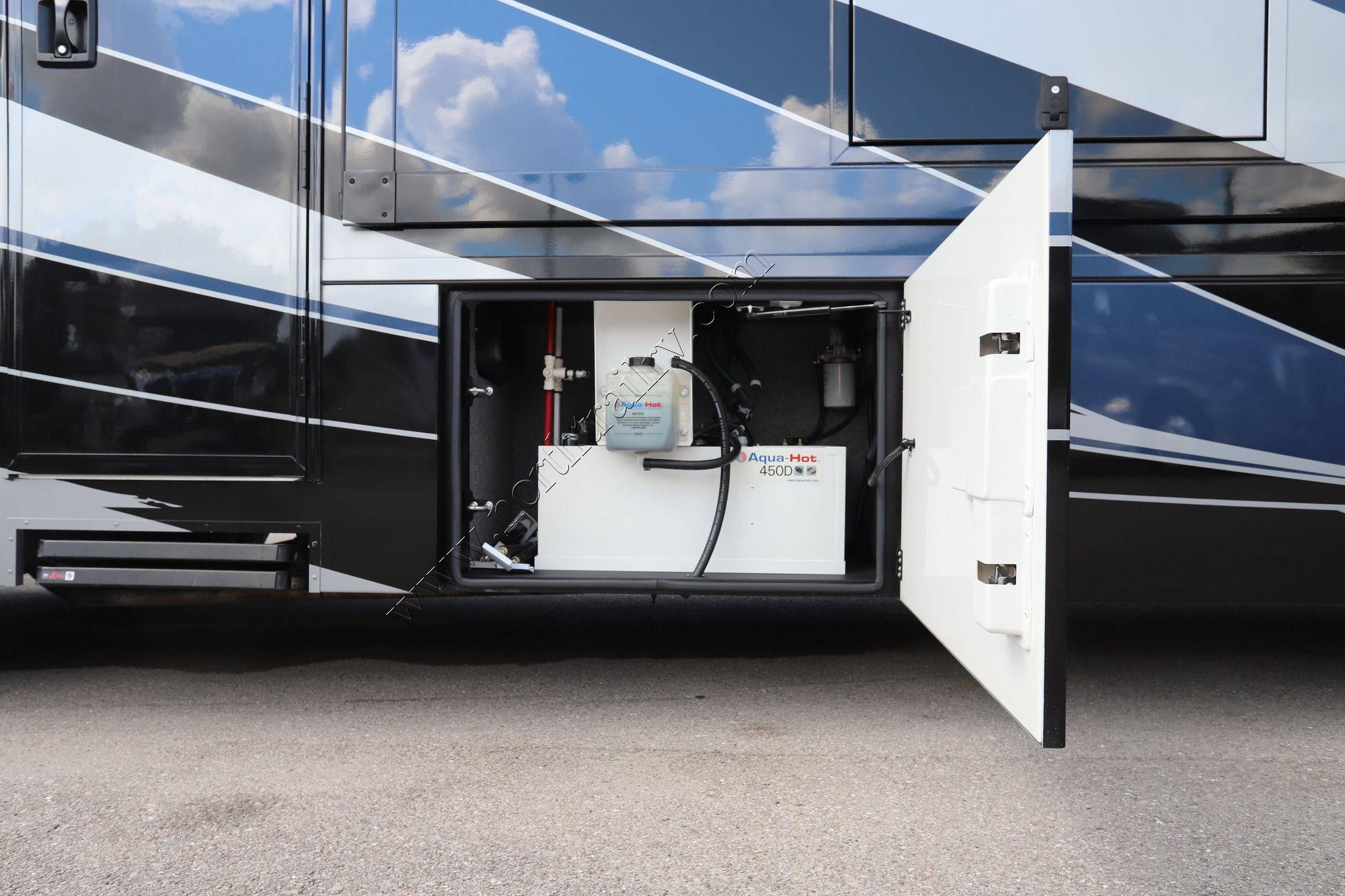 Used 2021 Renegade Rv Verona Le 38LDG Super C  For Sale