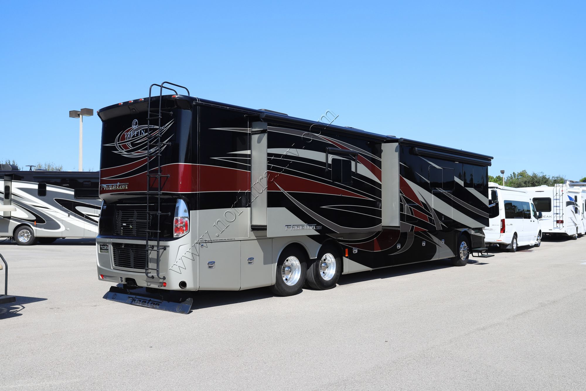 Used 2019 Tiffin Motor Homes Phaeton 44OH Class A  For Sale