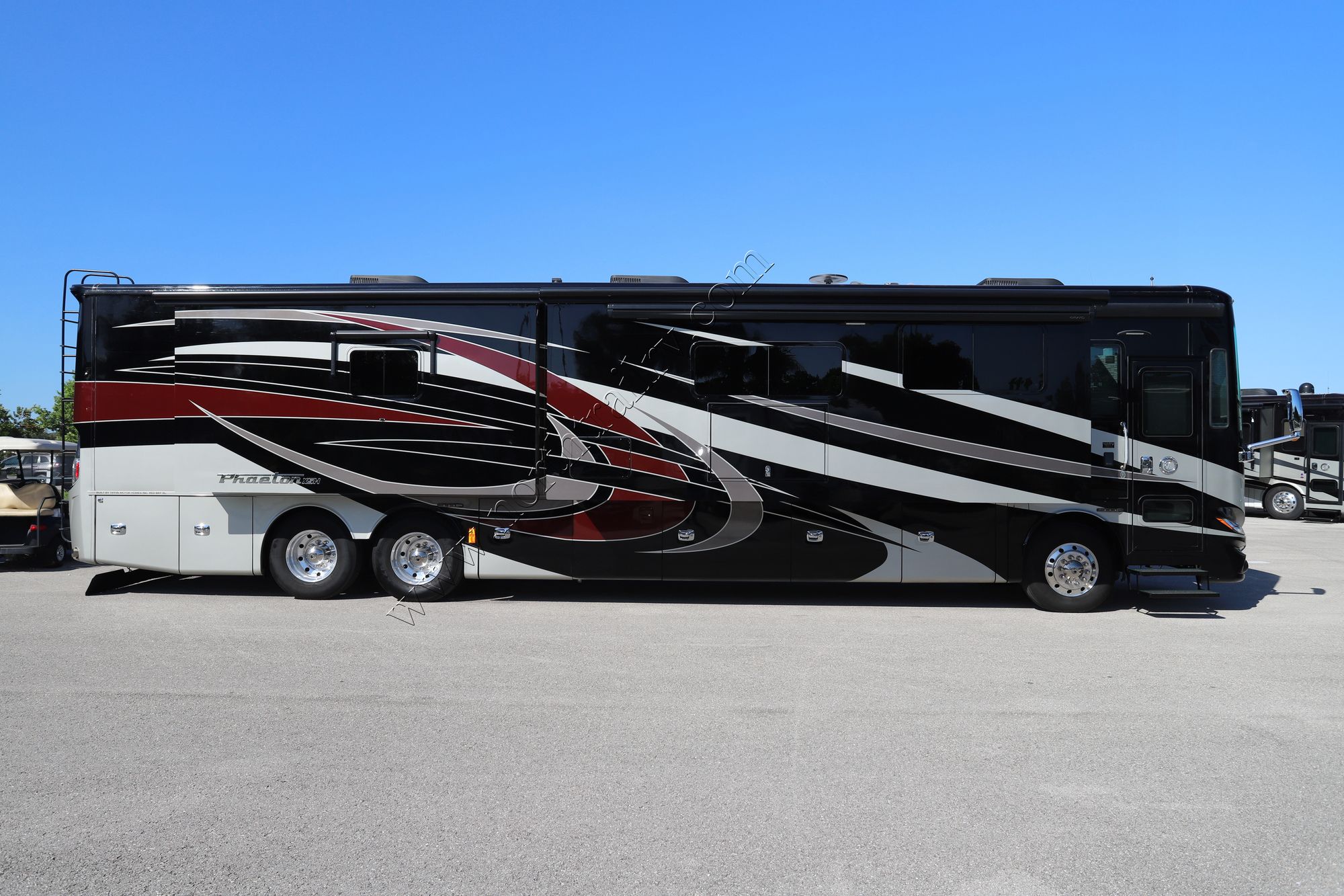 Used 2019 Tiffin Motor Homes Phaeton 44OH Class A  For Sale