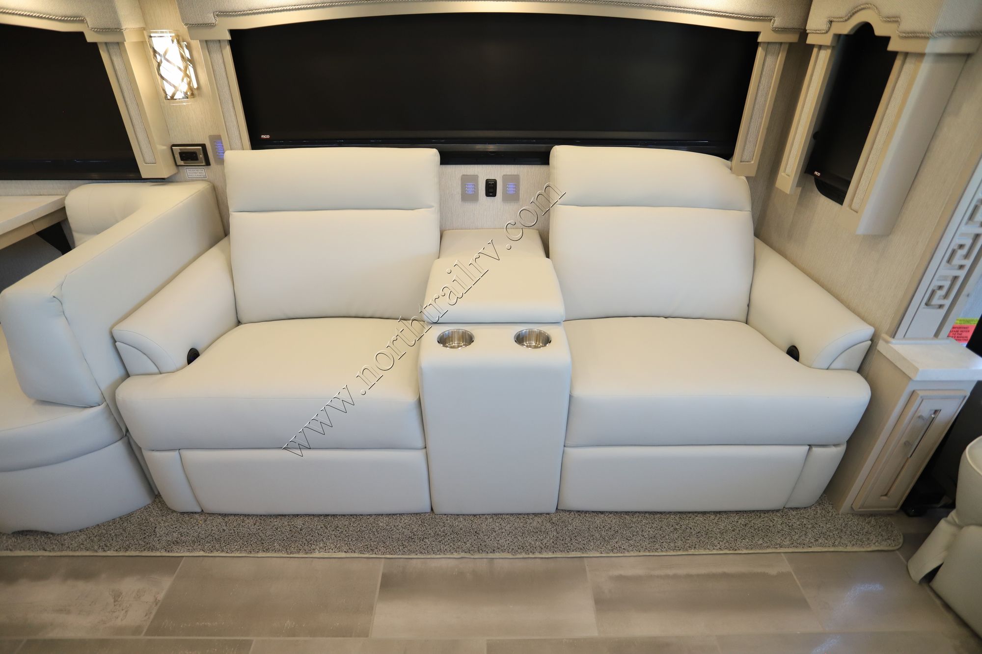 New 2022 Newmar Ventana 4369 Class A  For Sale