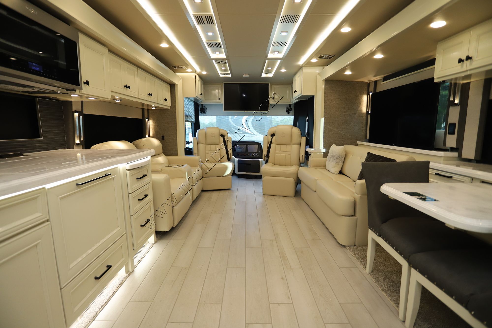 New 2022 Tiffin Motor Homes Allegro Bus 40IP Class A  For Sale