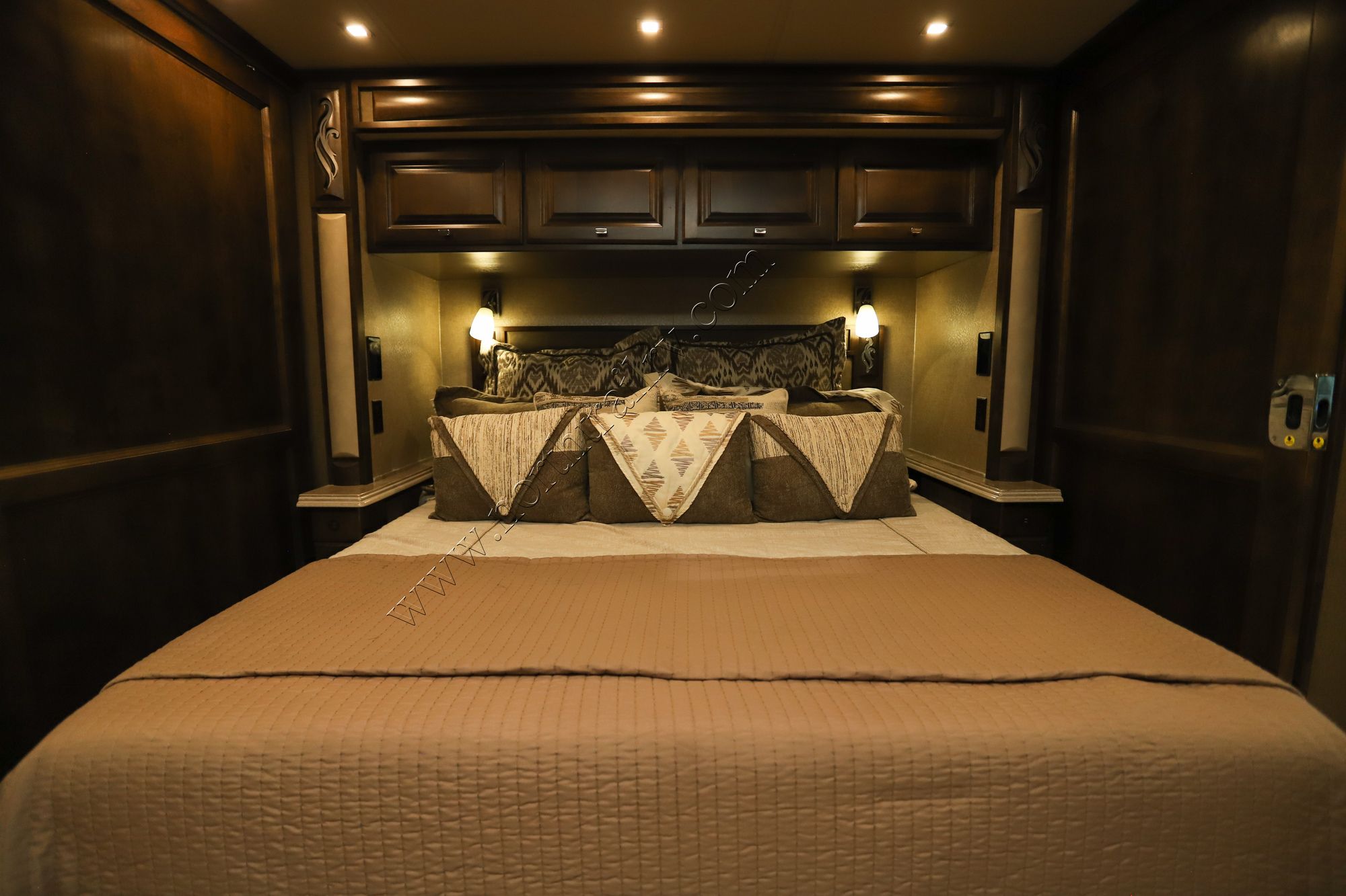 Used 2019 Tiffin Motor Homes Phaeton 44OH Class A  For Sale