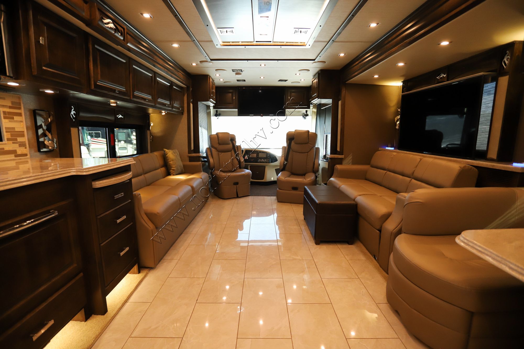 Used 2019 Tiffin Motor Homes Phaeton 44OH Class A  For Sale