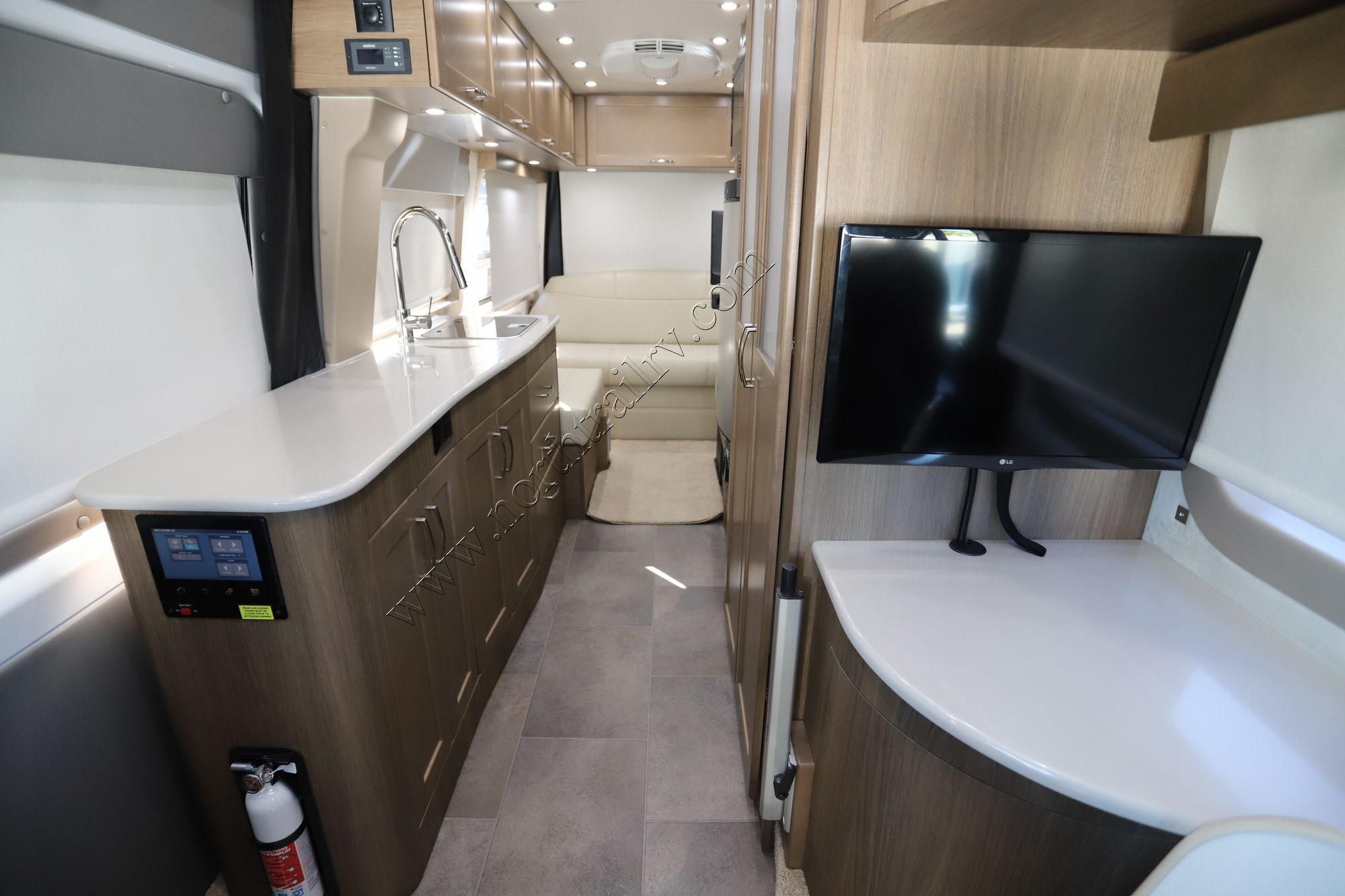 Used 2020 Pleasure-Way Plateau FL Class B  For Sale