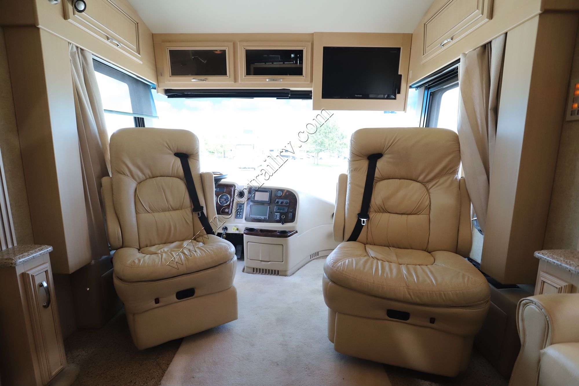 Used 2009 Entegra Cornerstone 45DL Class A  For Sale