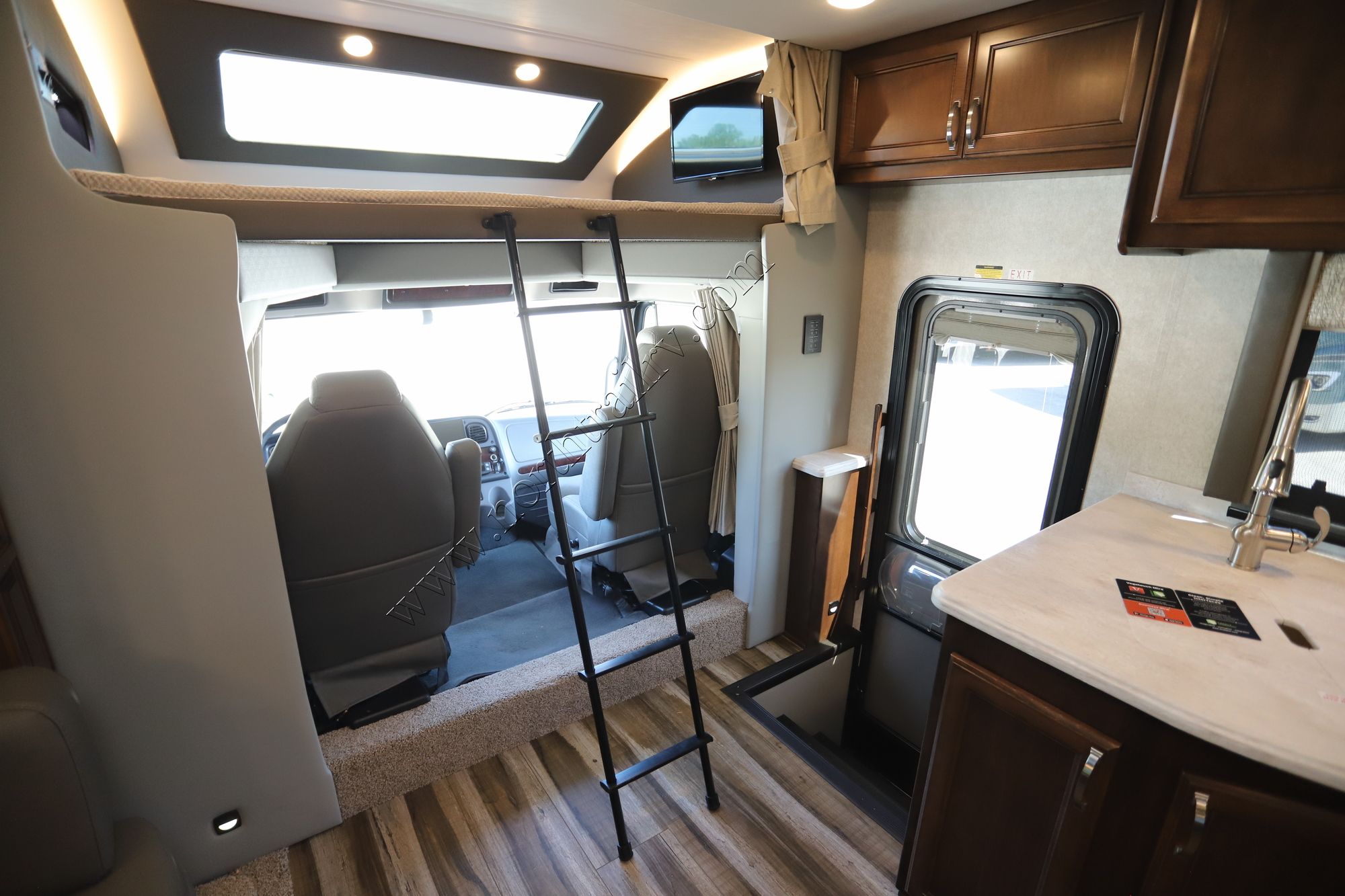 New 2022 Renegade Rv Verona 40VRB Super C  For Sale