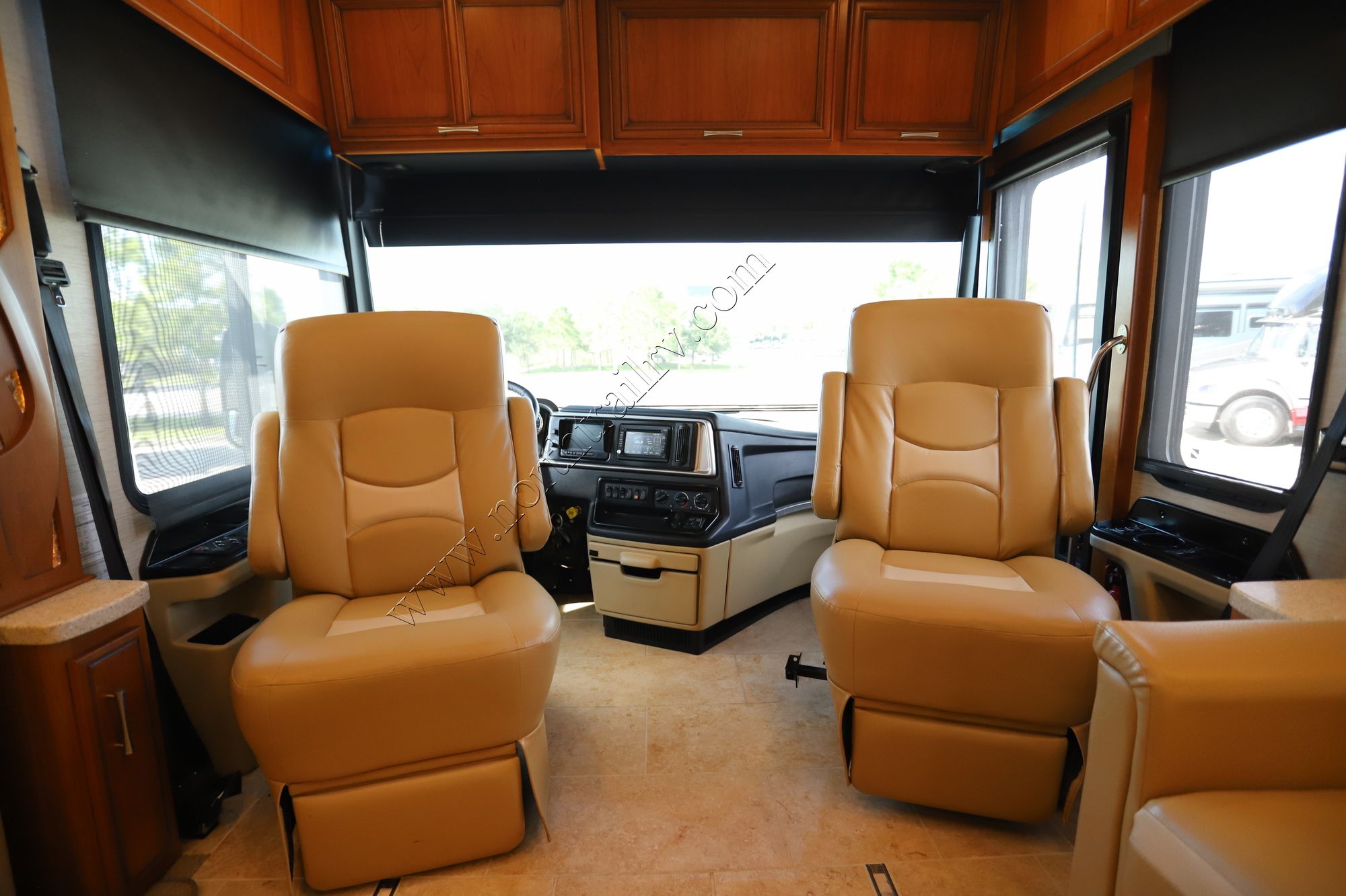 Used 2018 Newmar Ventana 3715 Class A  For Sale