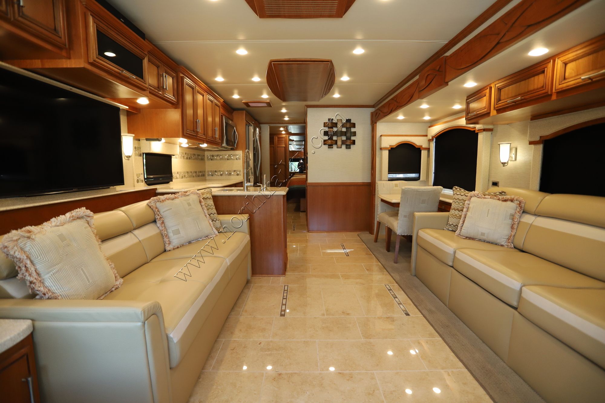 Used 2018 Newmar Ventana 3715 Class A  For Sale