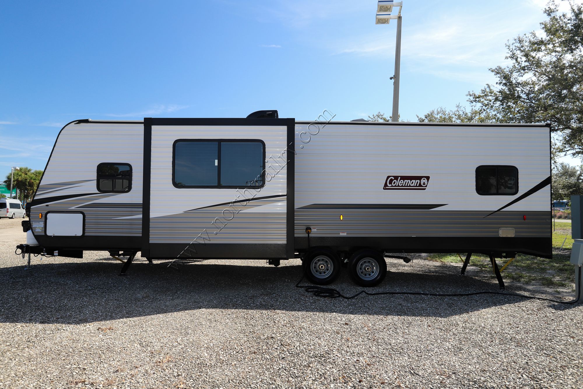 Used 2021 Coleman Lantern 300TQ Travel Trailer  For Sale