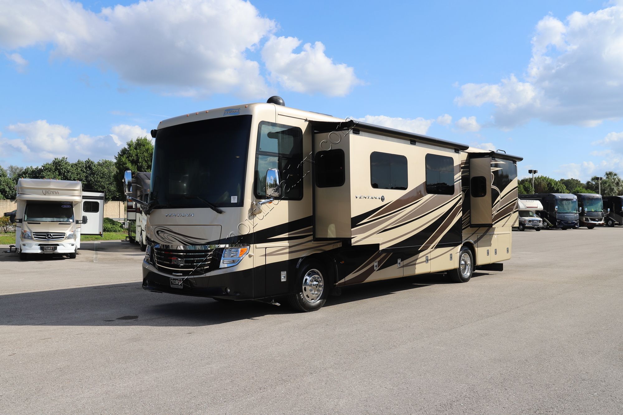 Used 2018 Newmar Ventana 3715 Class A  For Sale