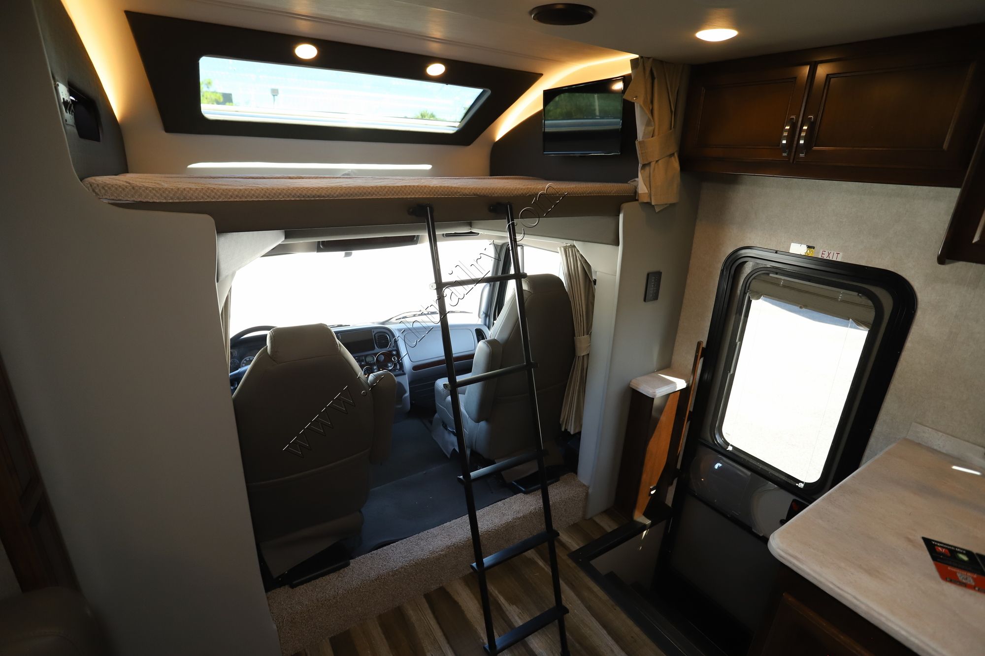 New 2022 Renegade Rv Verona 40VRB Super C  For Sale