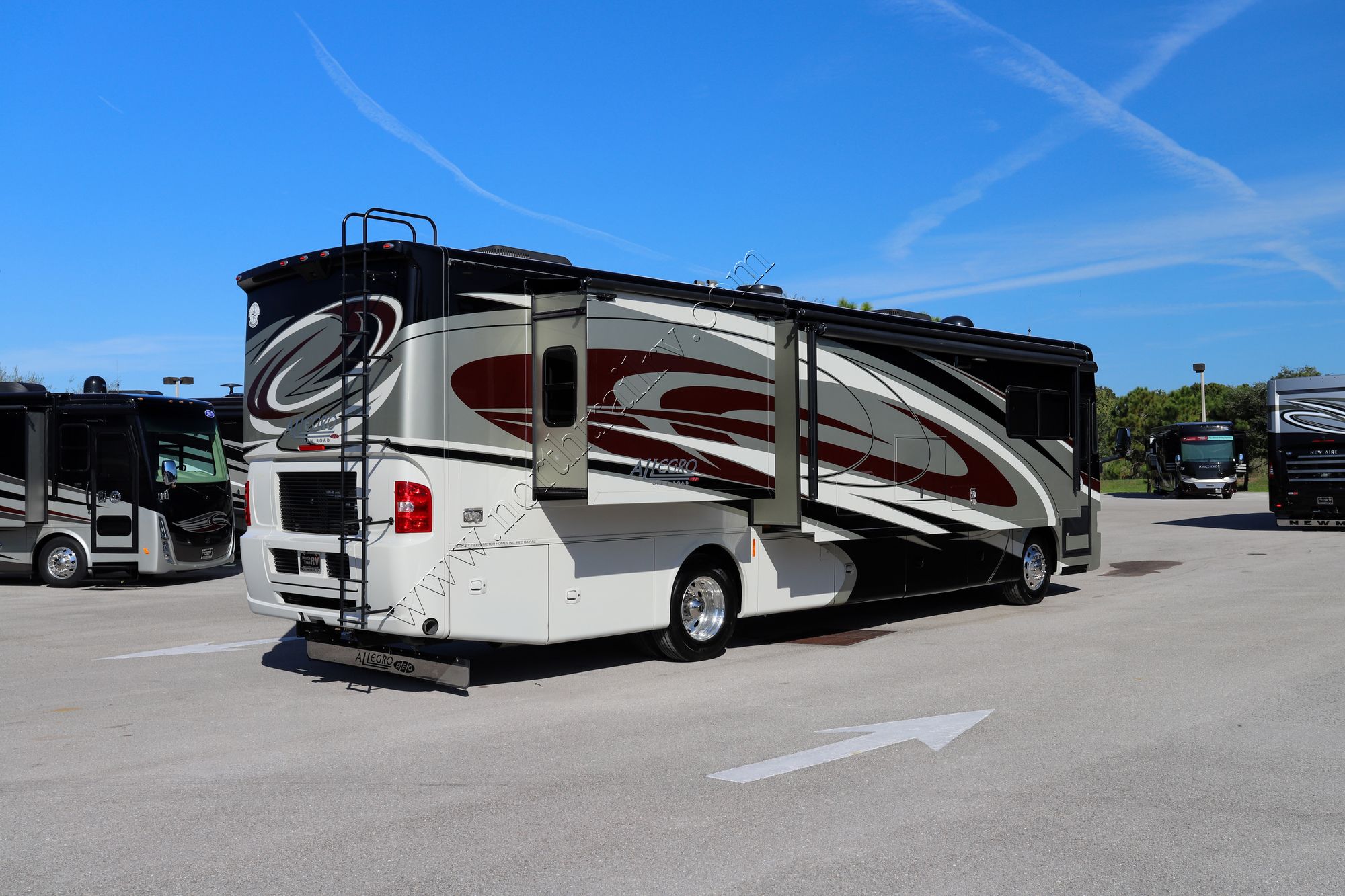 Used 2015 Tiffin Motor Homes Allegro Red 37PA Class A  For Sale