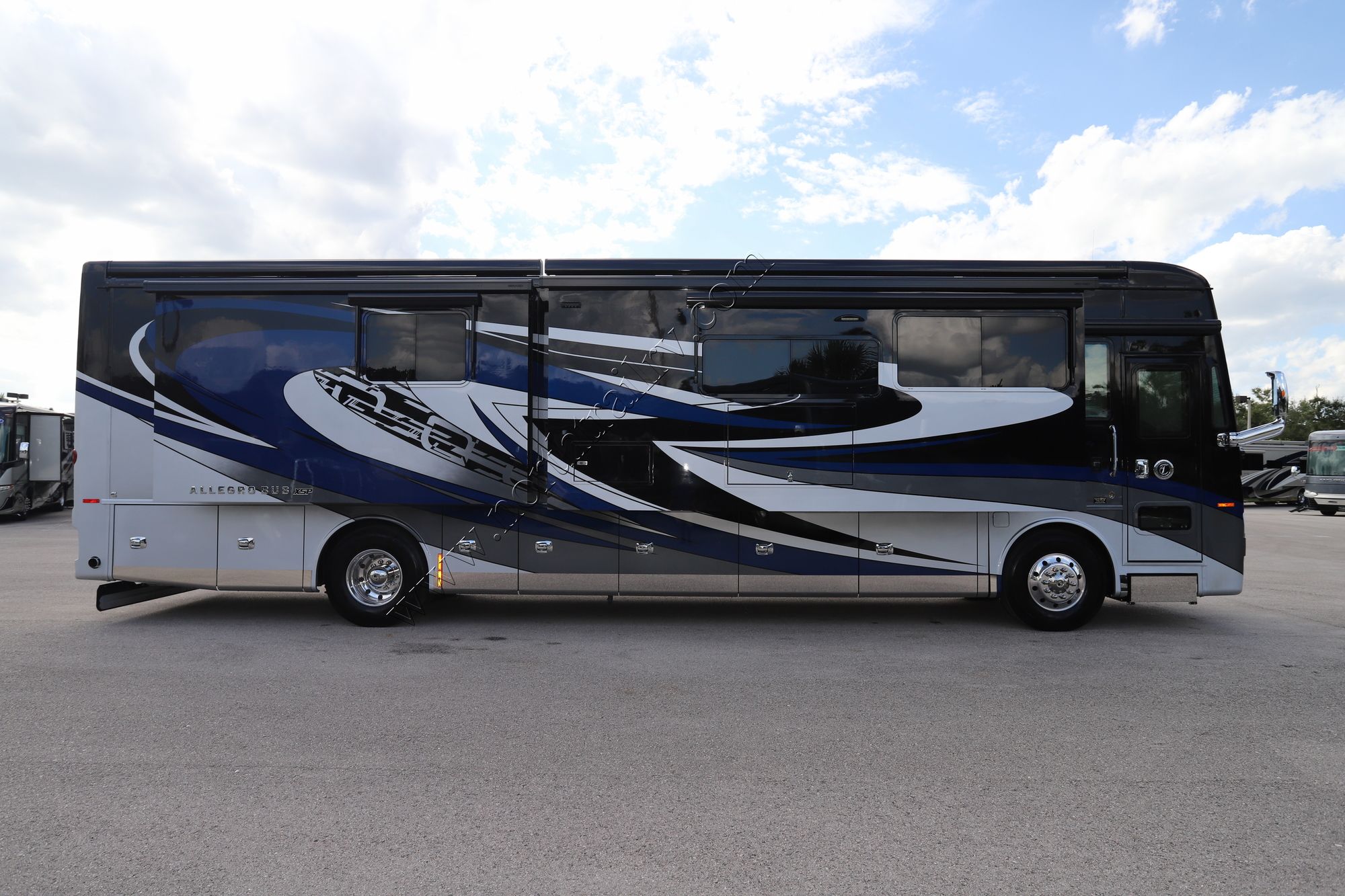 New 2022 Tiffin Motor Homes Allegro Bus 40 IP Class A  For Sale