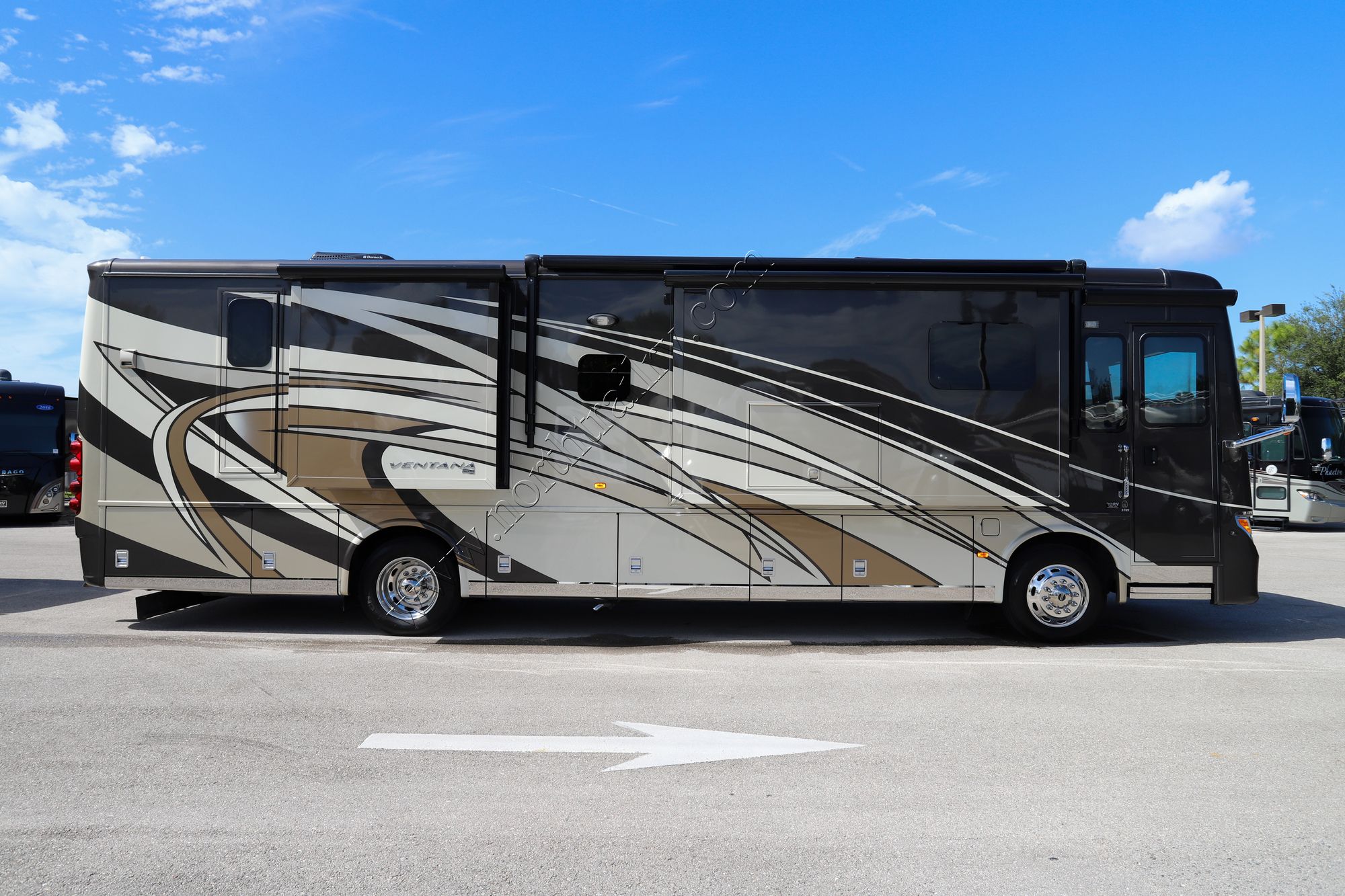 Used 2016 Newmar Ventana 3709 Class A  For Sale