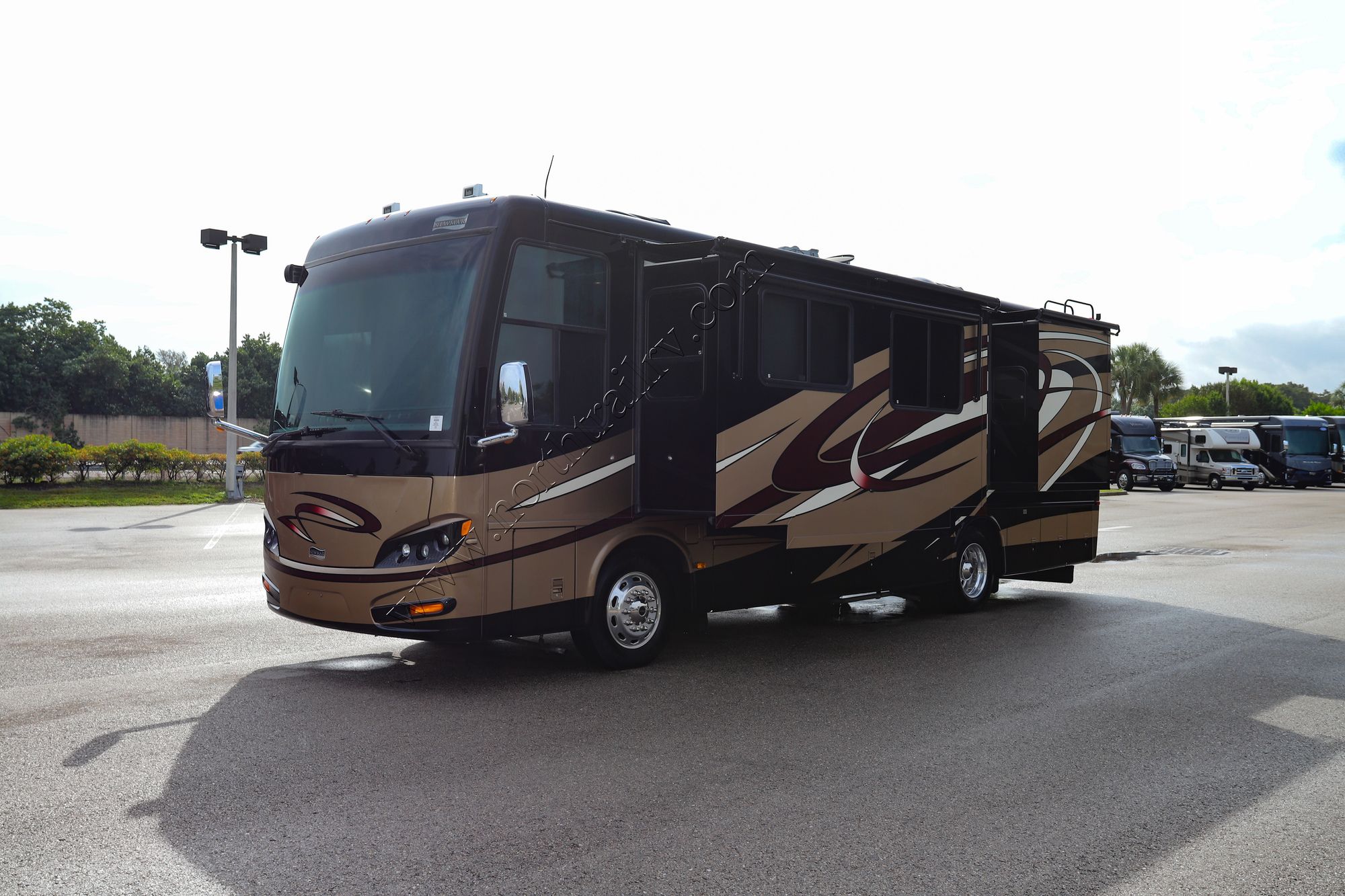 Used 2013 Newmar Ventana 3433 Class A  For Sale