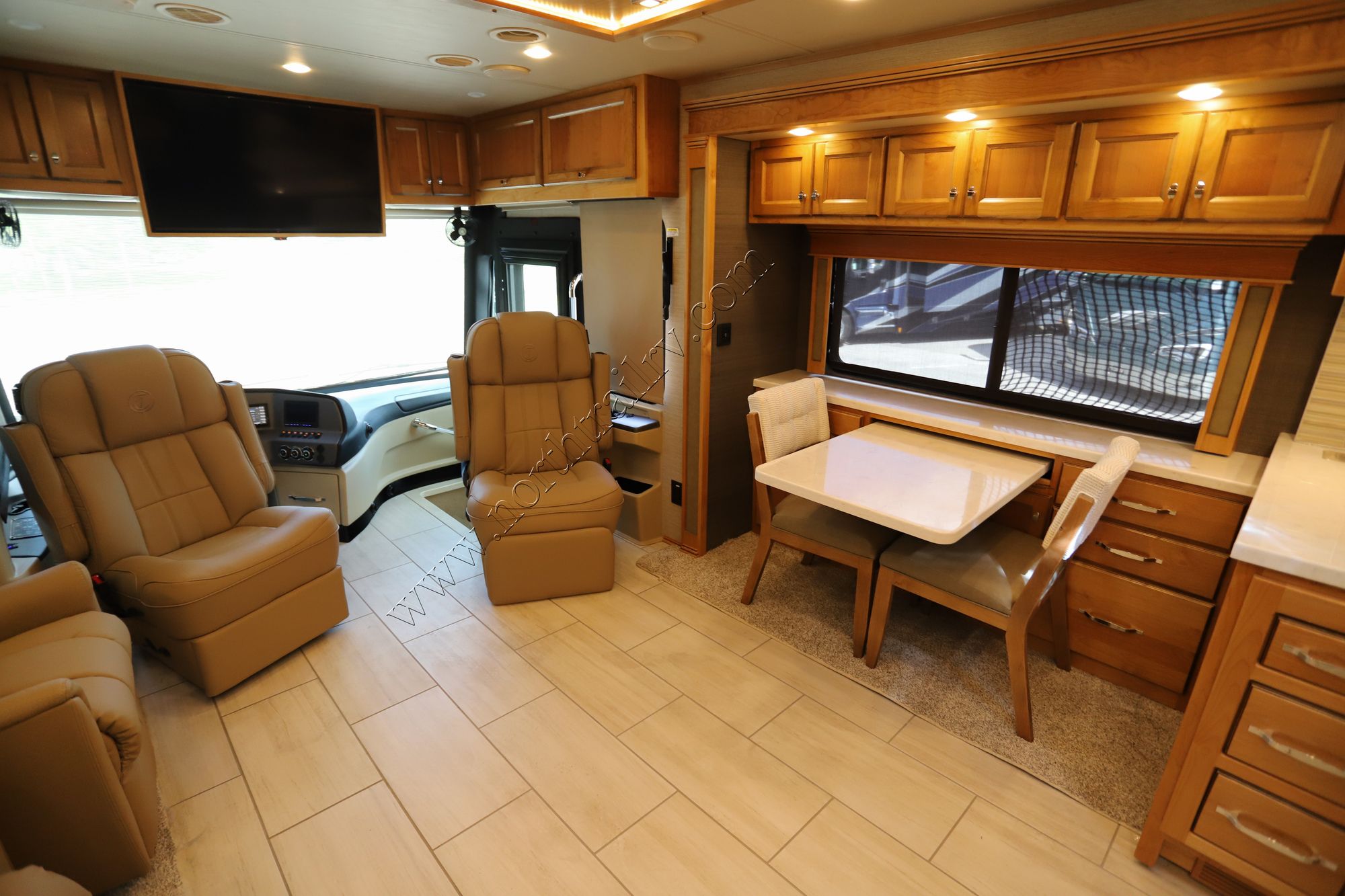 New 2022 Tiffin Motor Homes Allegro Red 37PA Class A  For Sale