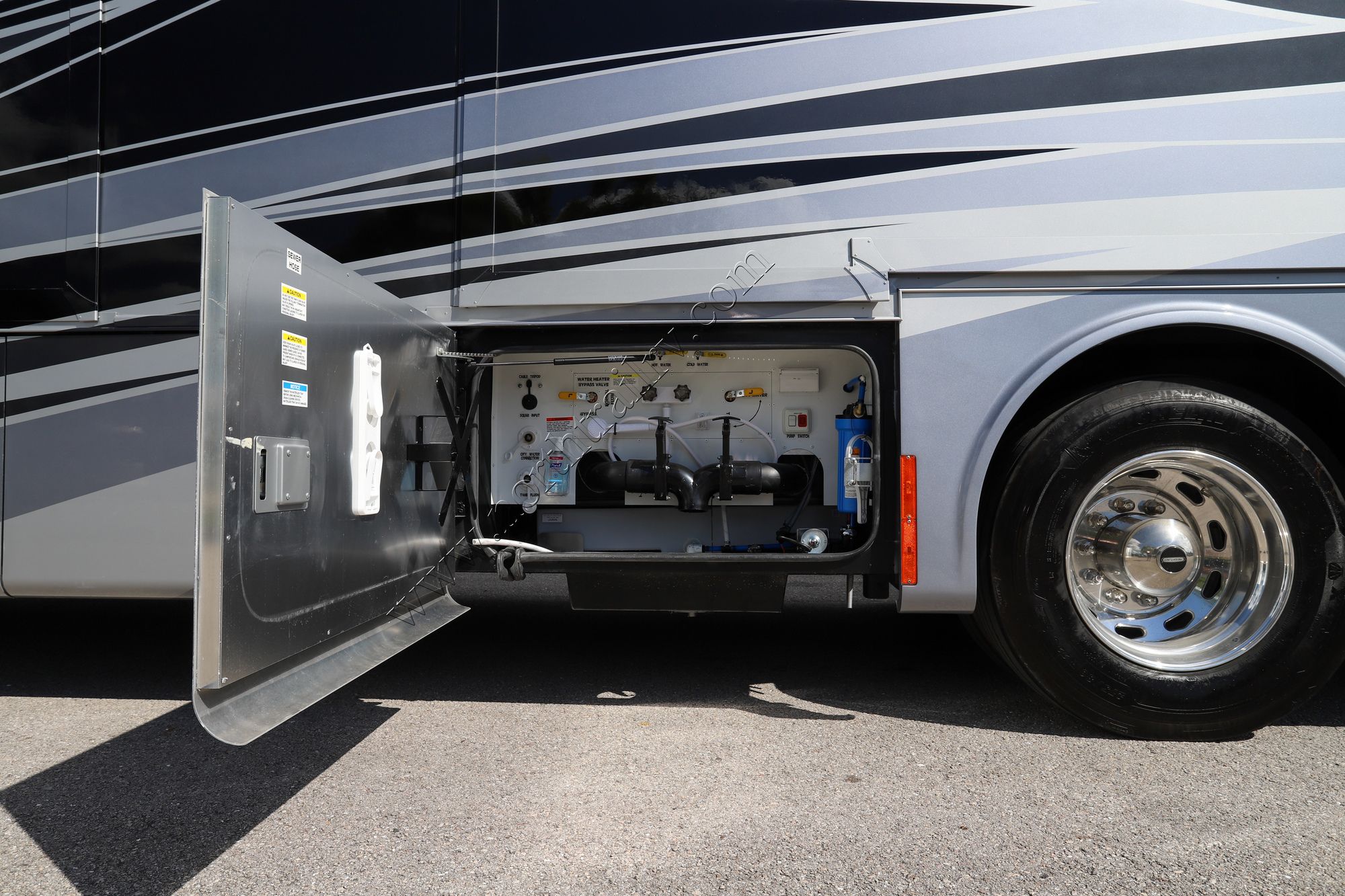 New 2022 Tiffin Motor Homes Allegro Red 37PA Class A  For Sale