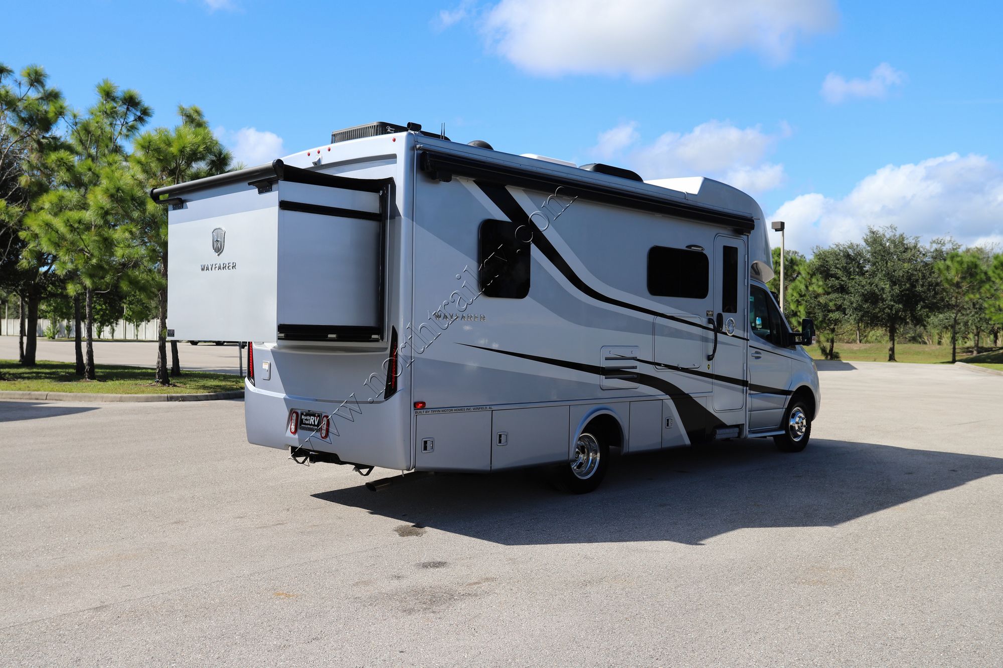 Used 2021 Tiffin Motor Homes Wayfarer 25SW Class C  For Sale