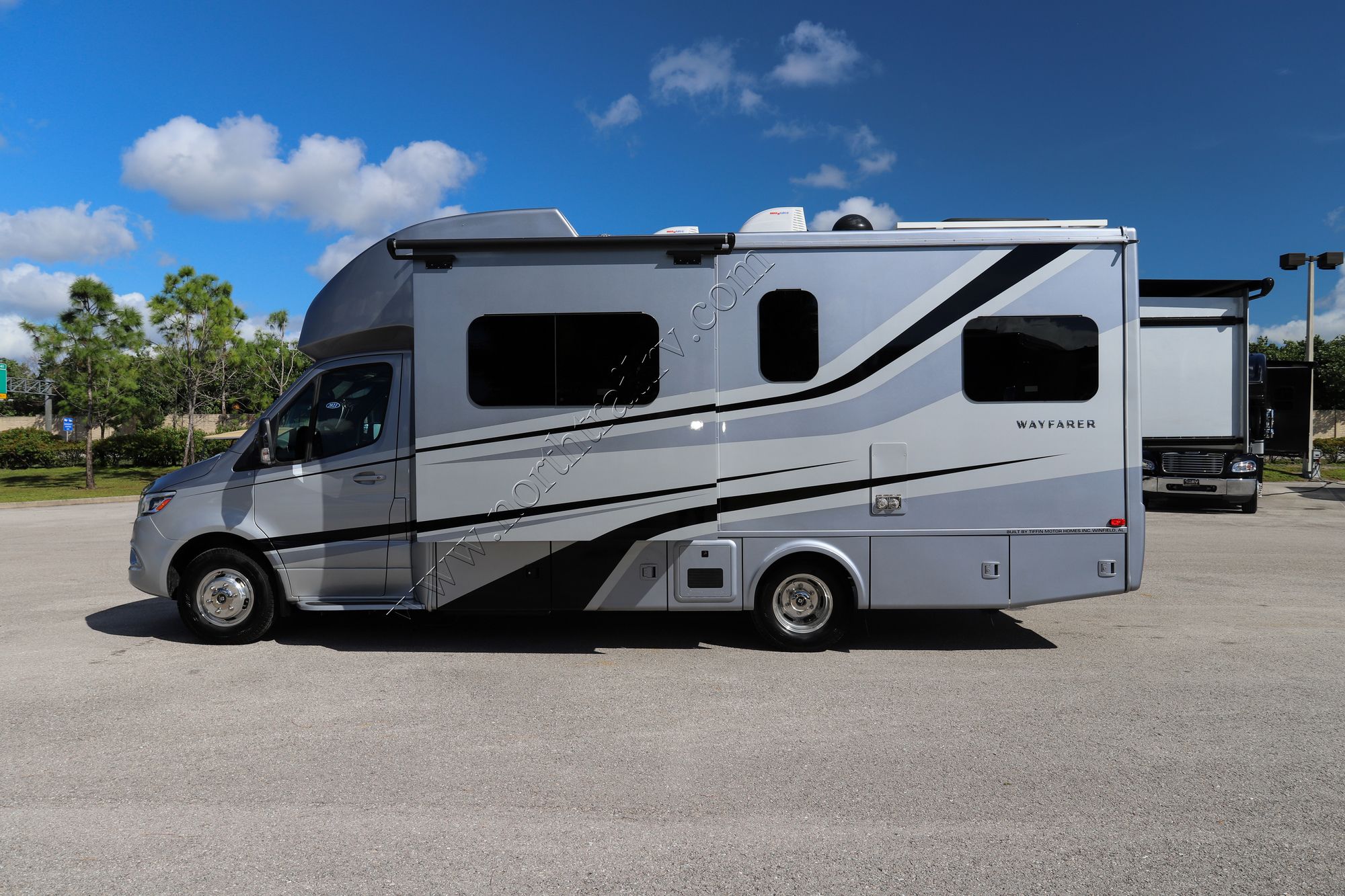 Used 2021 Tiffin Motor Homes Wayfarer 25SW Class C  For Sale