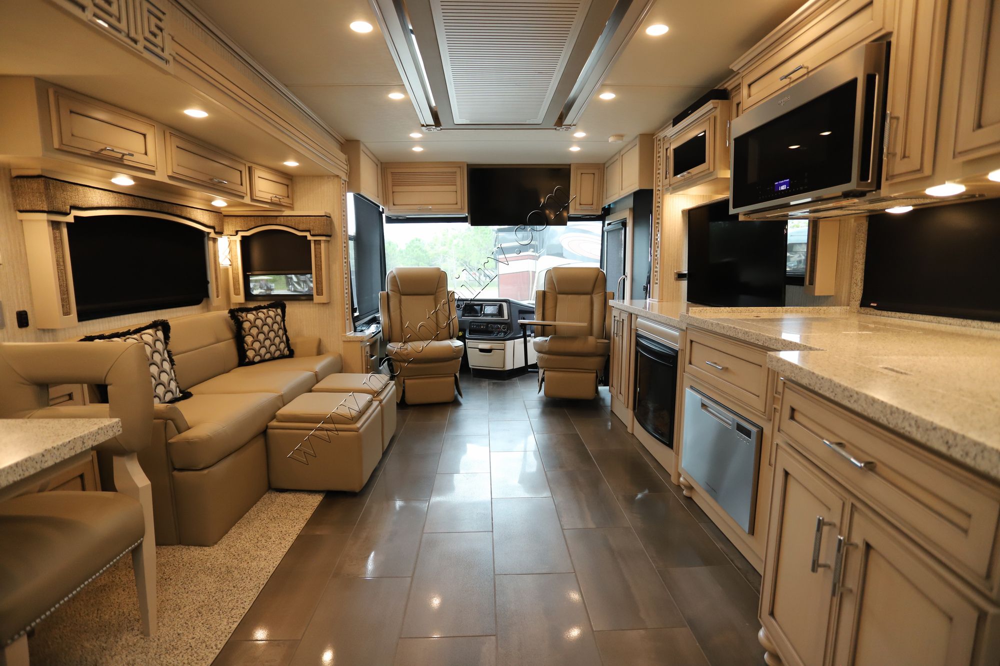 Used 2020 Newmar Ventana 3709 Class A  For Sale