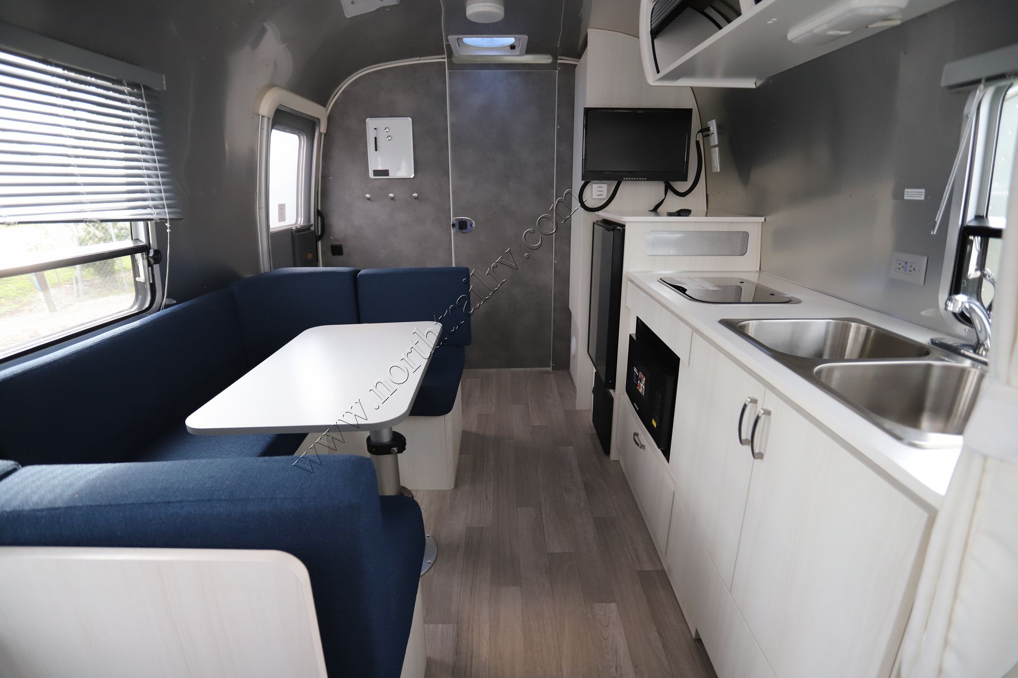 New 2022 Airstream Bambi 22FB Travel Trailer  For Sale