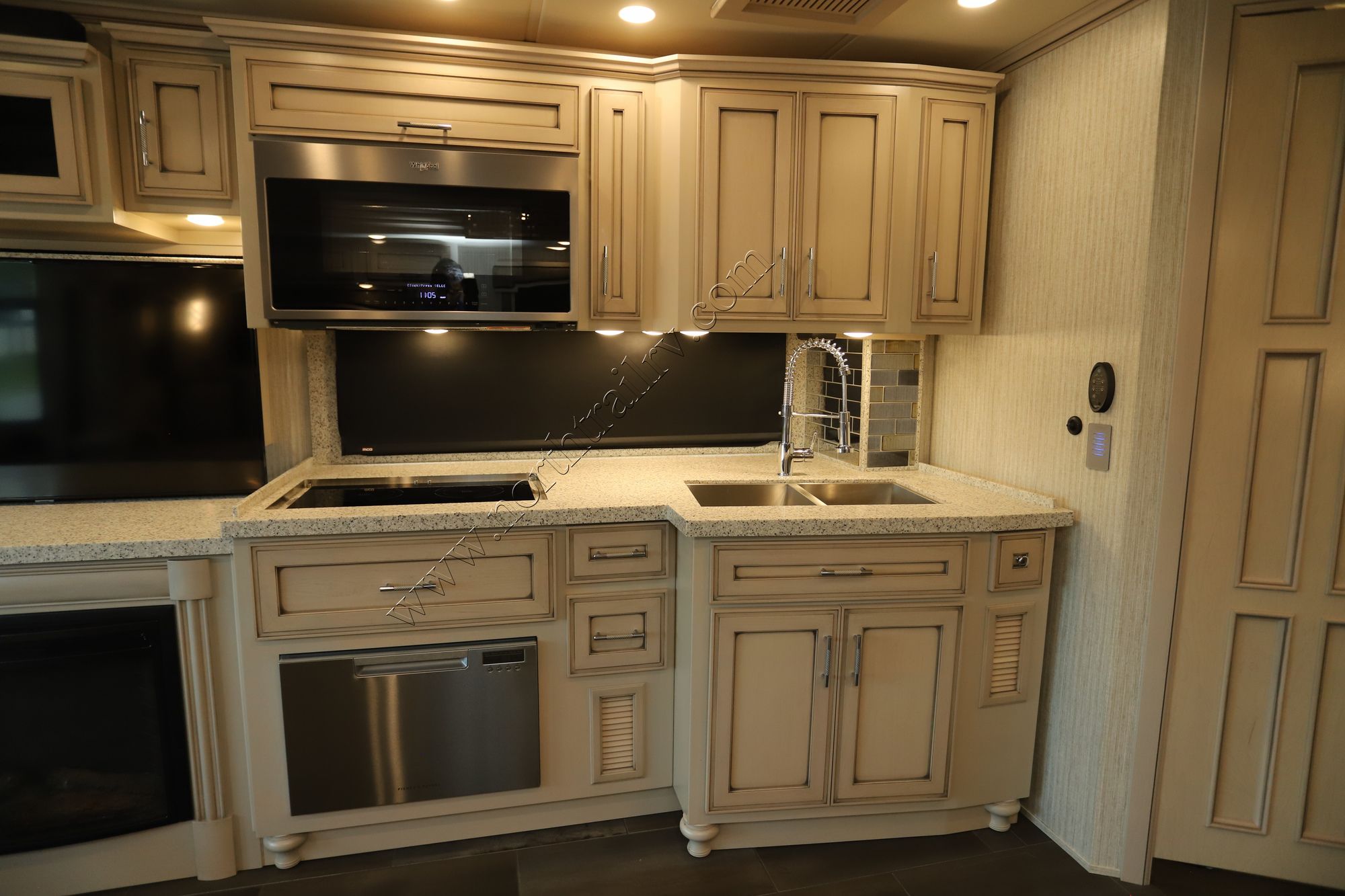 Used 2020 Newmar Ventana 3709 Class A  For Sale