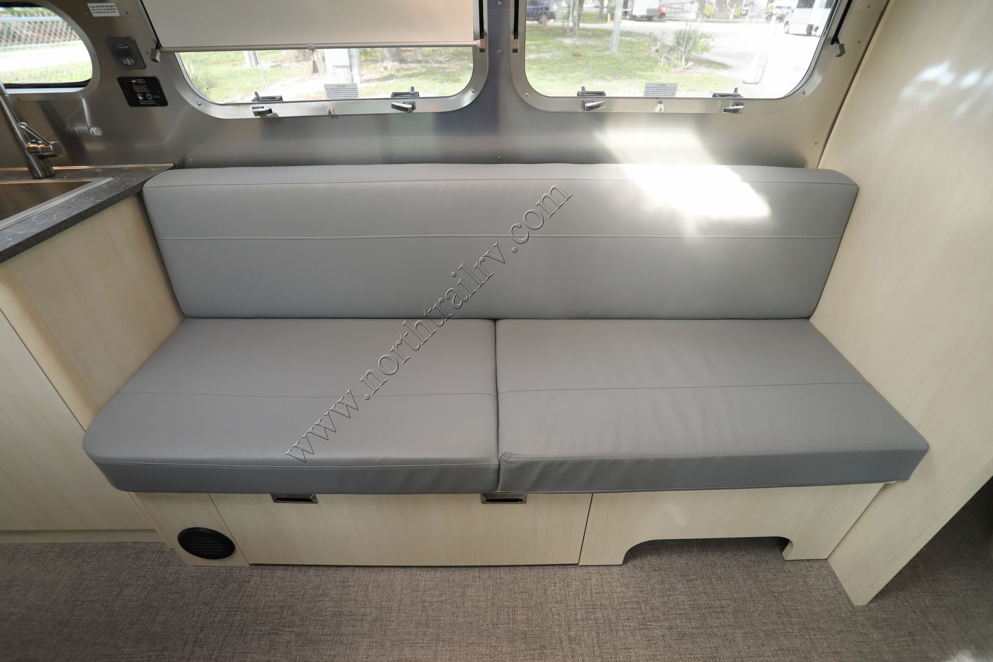 Used 2021 Airstream Flying Cloud 30FB Travel Trailer  For Sale