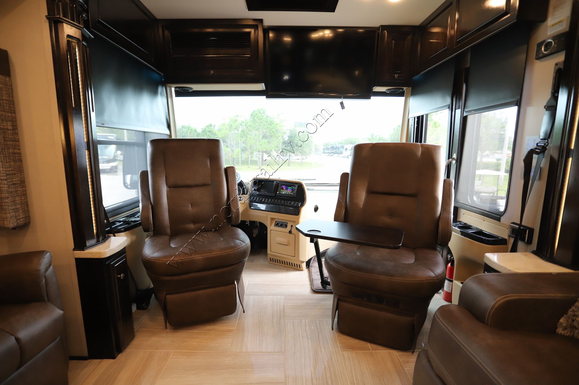 Used 2018 Newmar Dutch Star 4018 Class A  For Sale