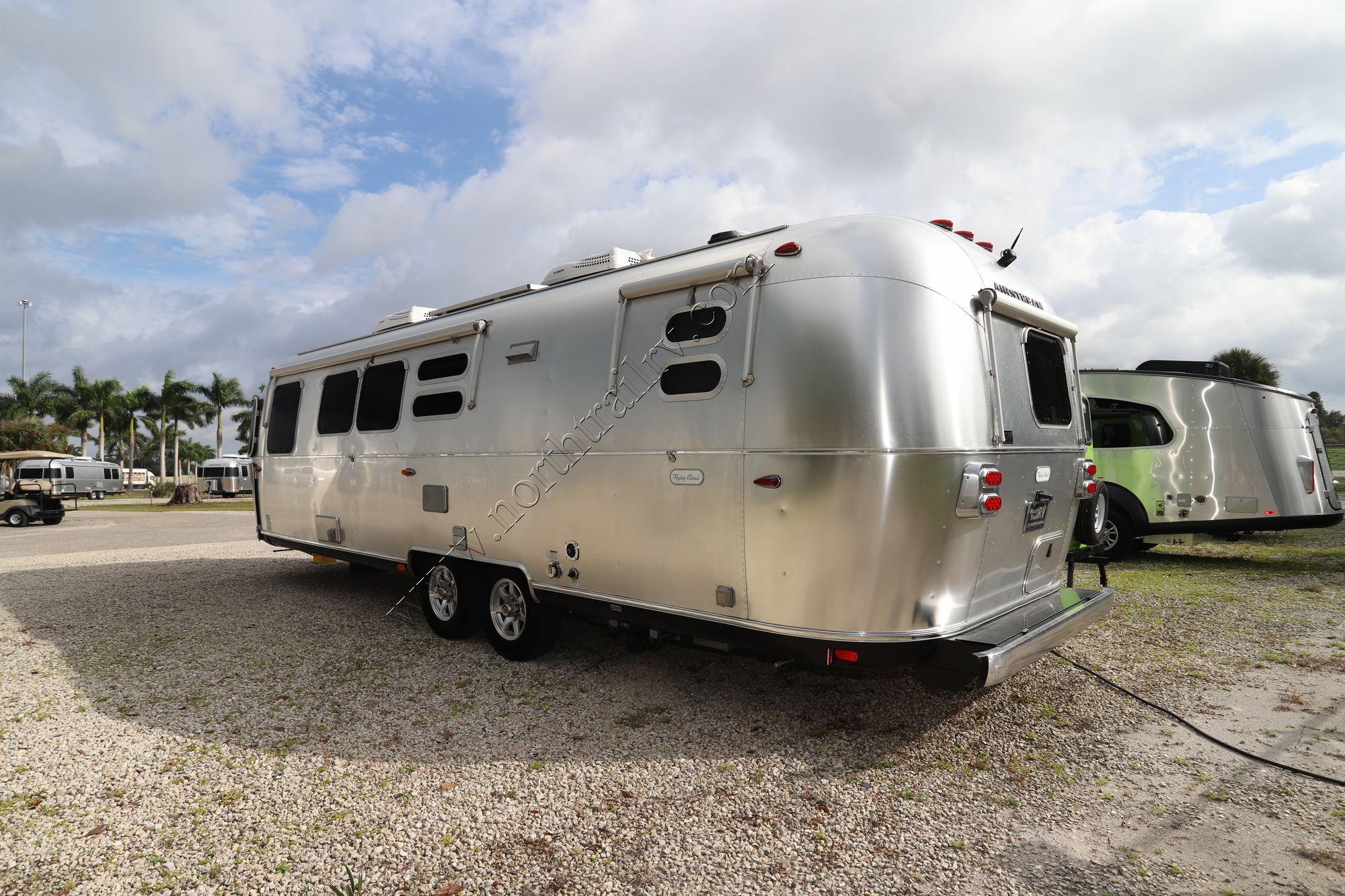 Used 2021 Airstream Flying Cloud 30FB Travel Trailer  For Sale