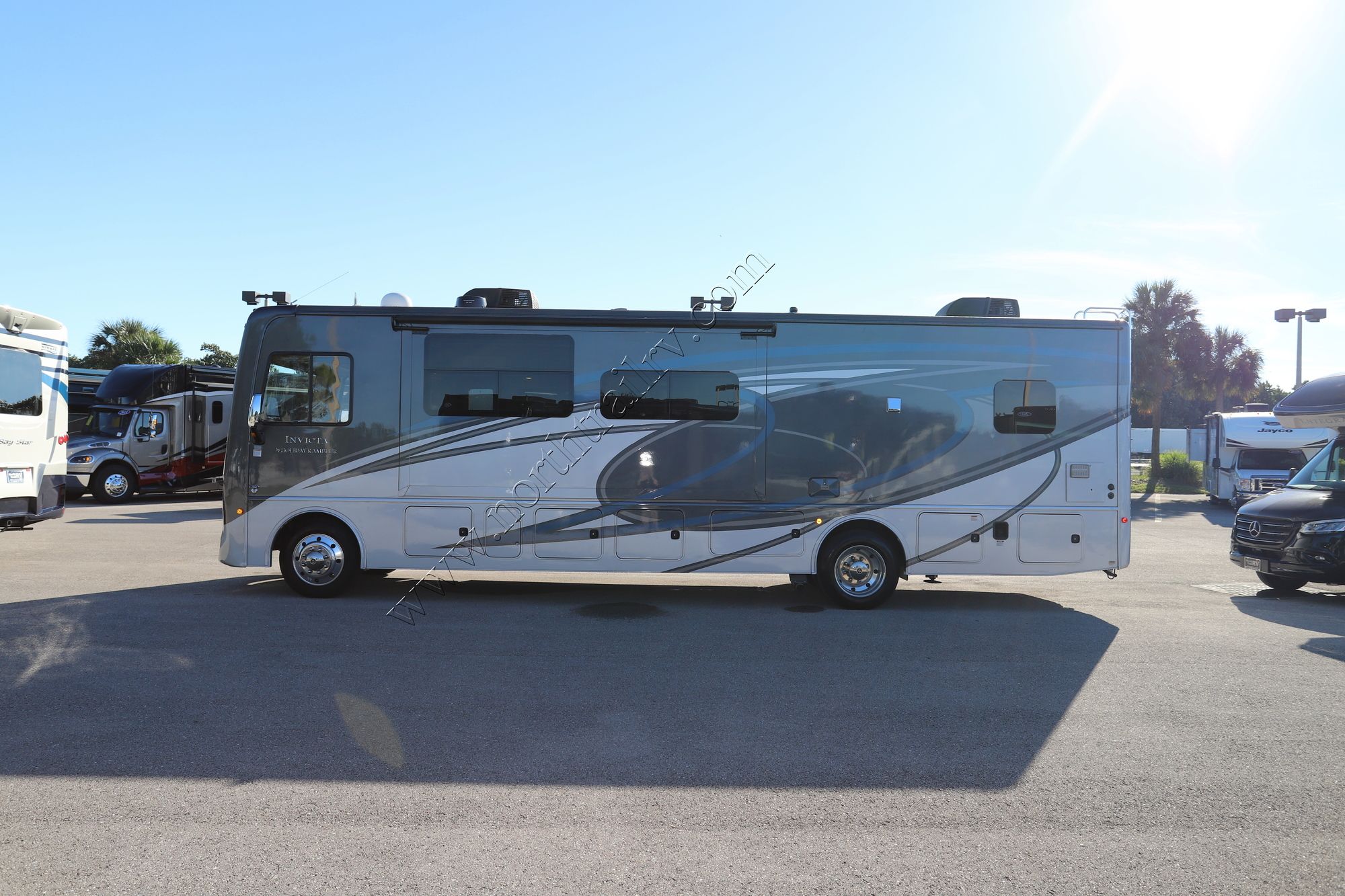 Used 2021 Holiday Rambler Invicta 34MB Class A  For Sale