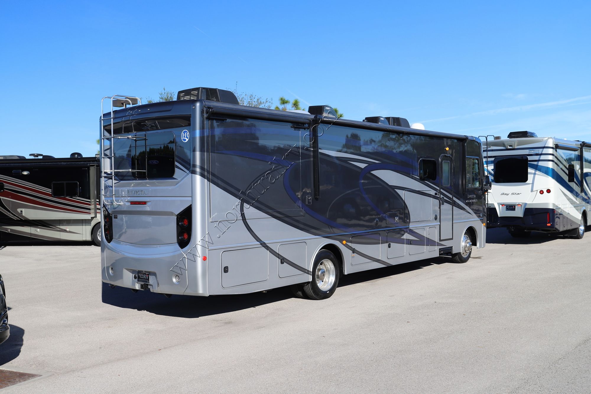 Used 2021 Holiday Rambler Invicta 34MB Class A  For Sale