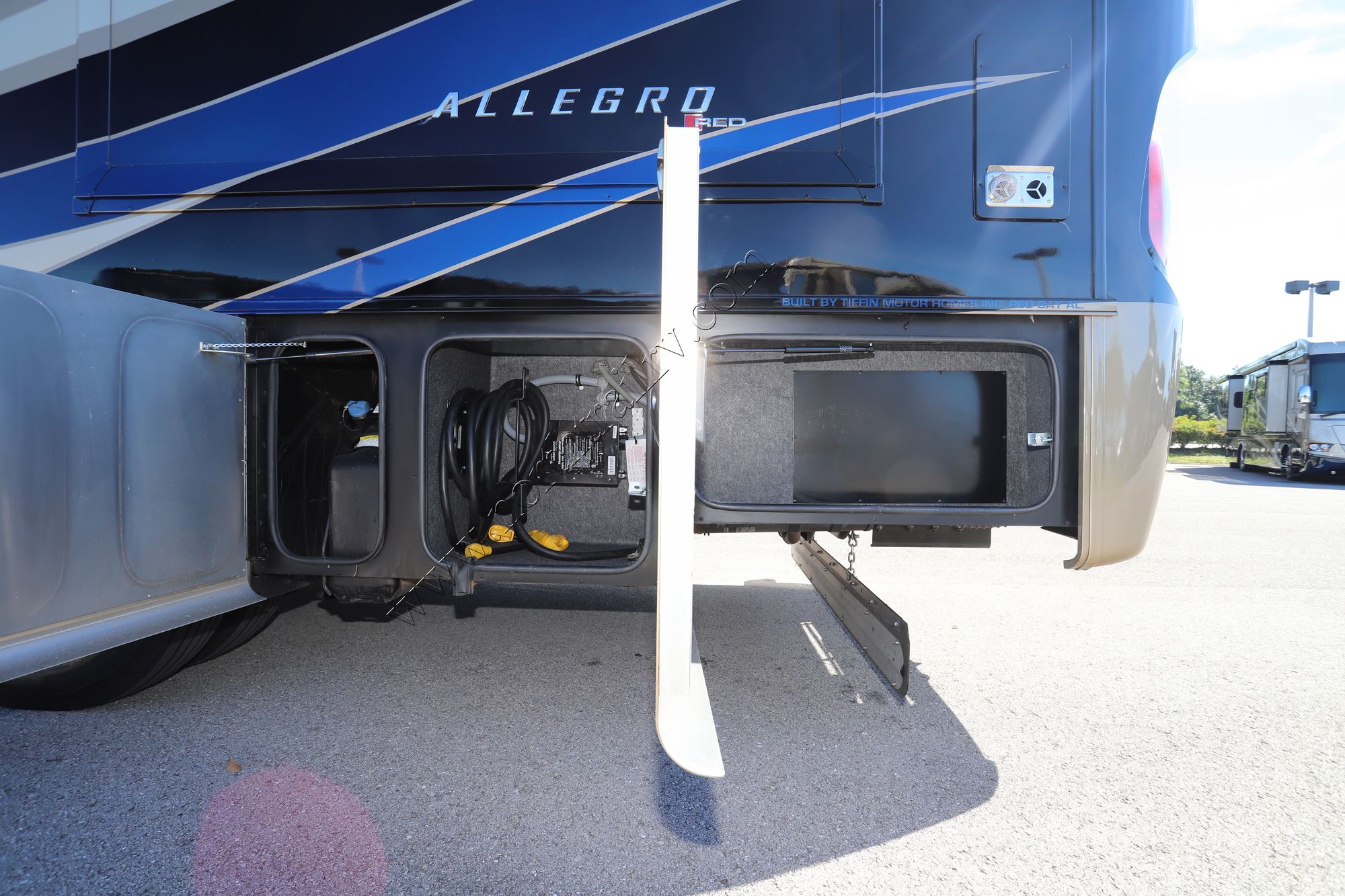 Used 2019 Tiffin Motor Homes Allegro Red 33AA Class A  For Sale