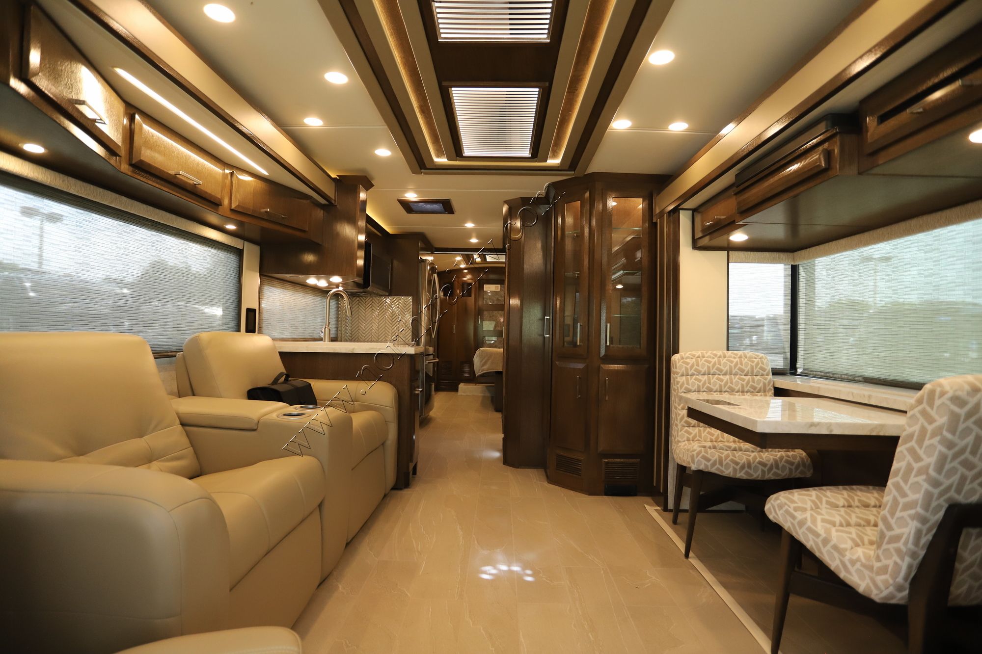 New 2022 Newmar New Aire 3545 Class A  For Sale