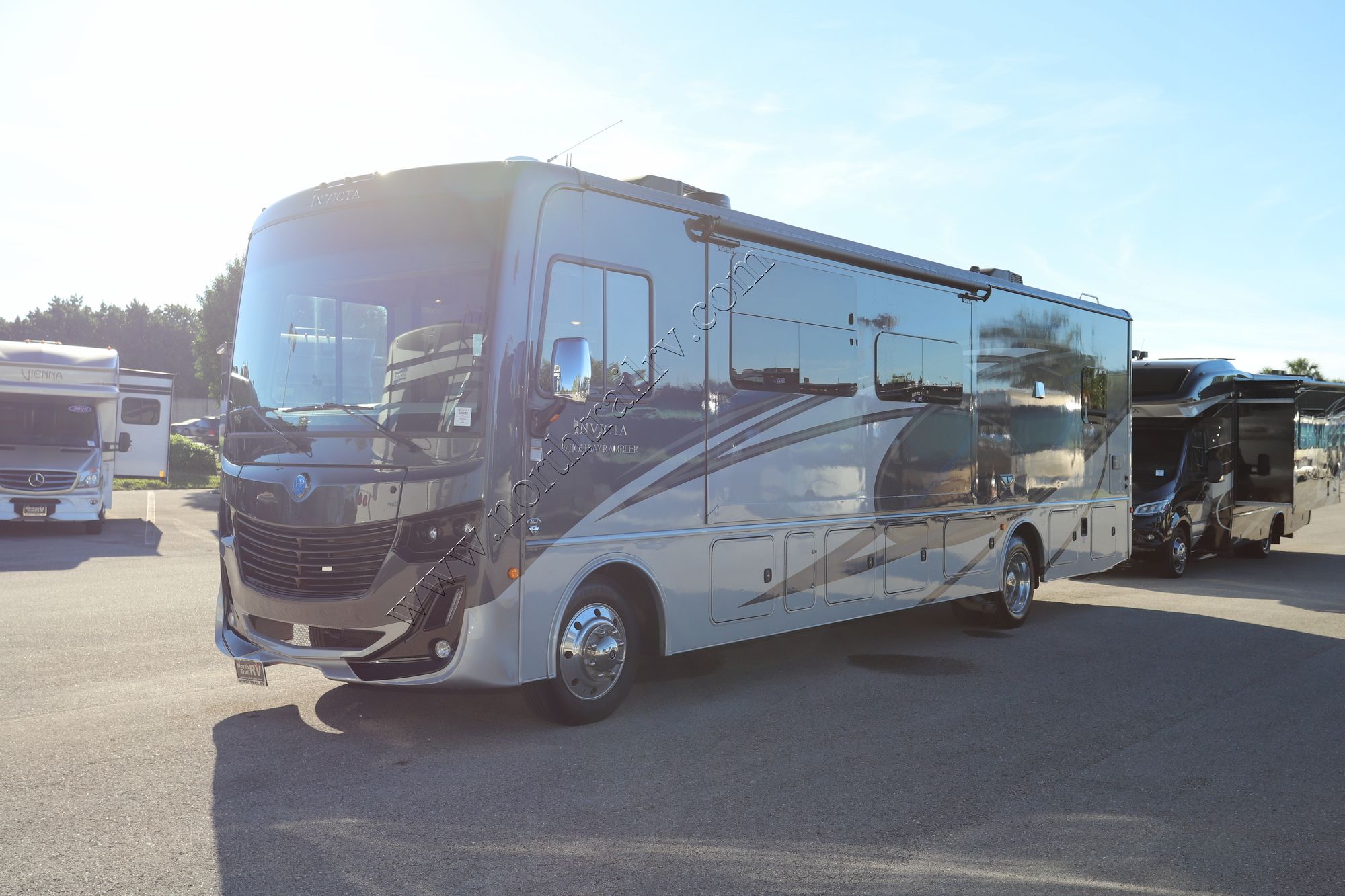 Used 2021 Holiday Rambler Invicta 34MB Class A  For Sale