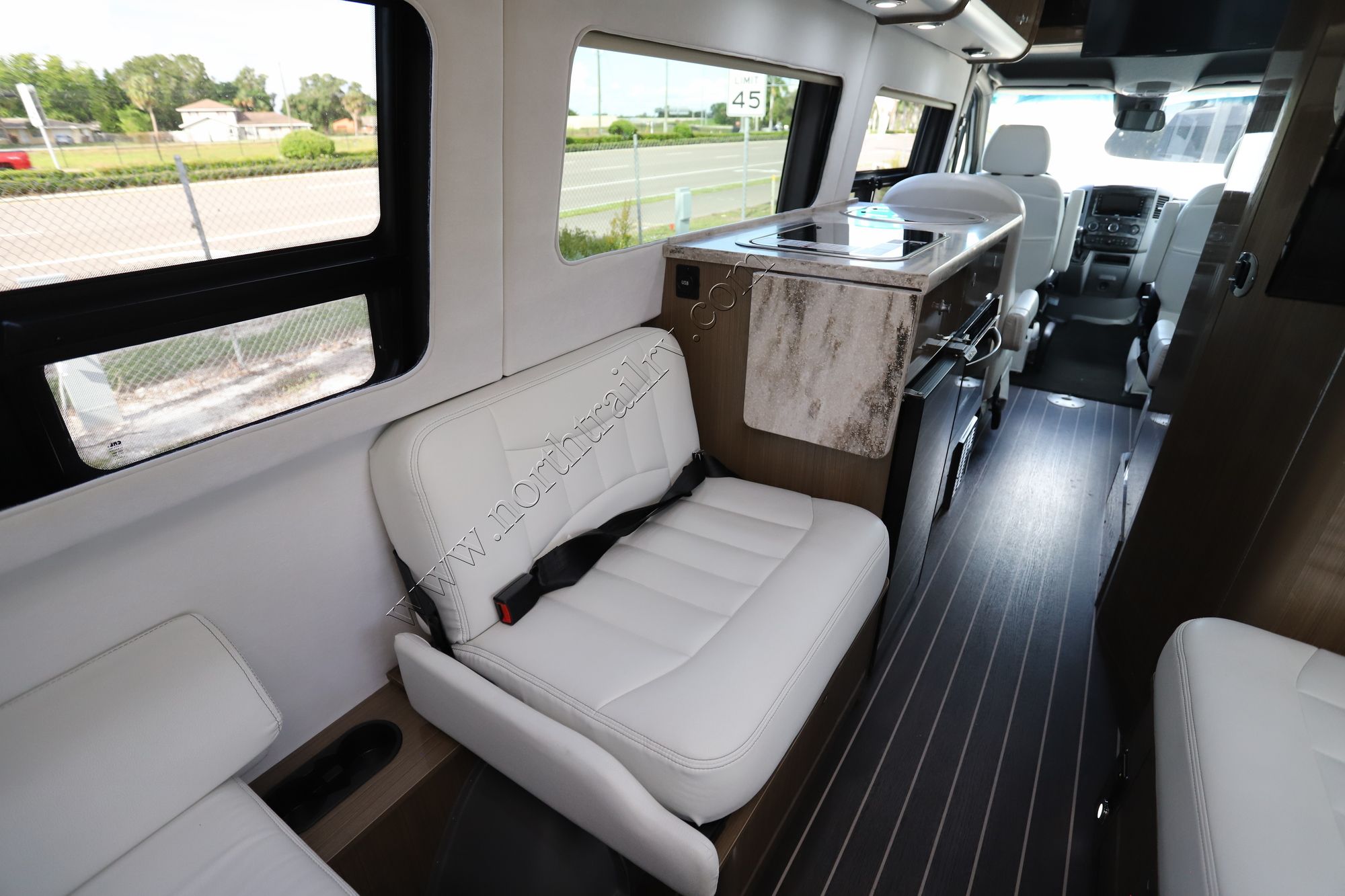 Used 2018 Airstream Interstate EXT LOUNGE Class B  For Sale