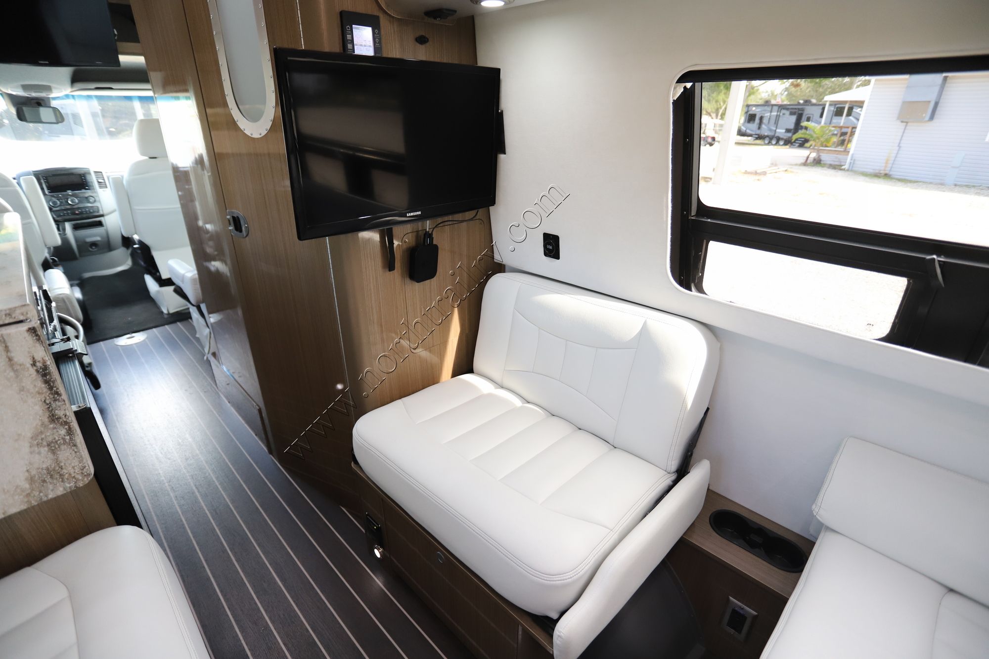 Used 2018 Airstream Interstate EXT LOUNGE Class B  For Sale