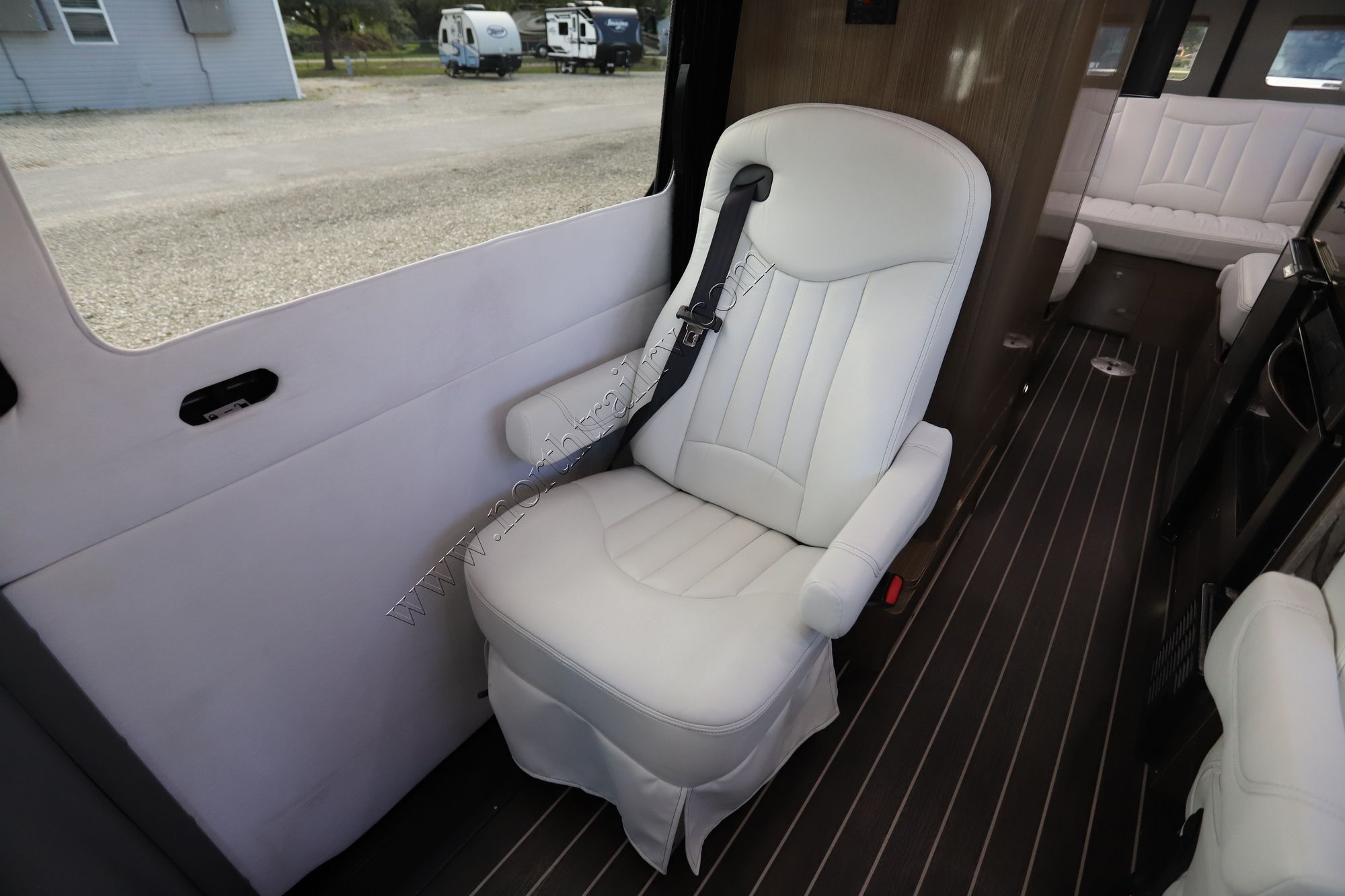 Used 2018 Airstream Interstate EXT LOUNGE Class B  For Sale