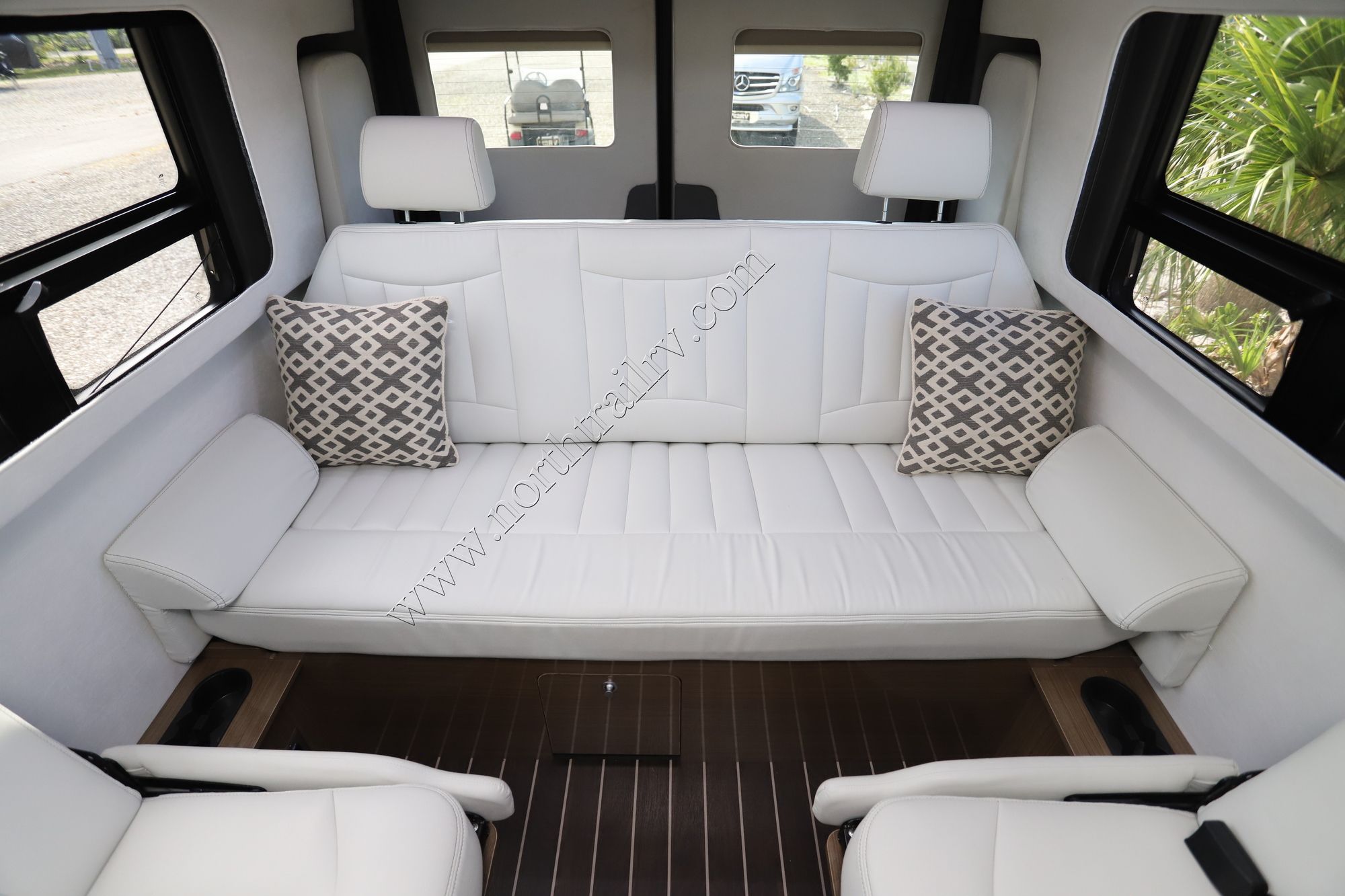 Used 2018 Airstream Interstate EXT LOUNGE Class B  For Sale