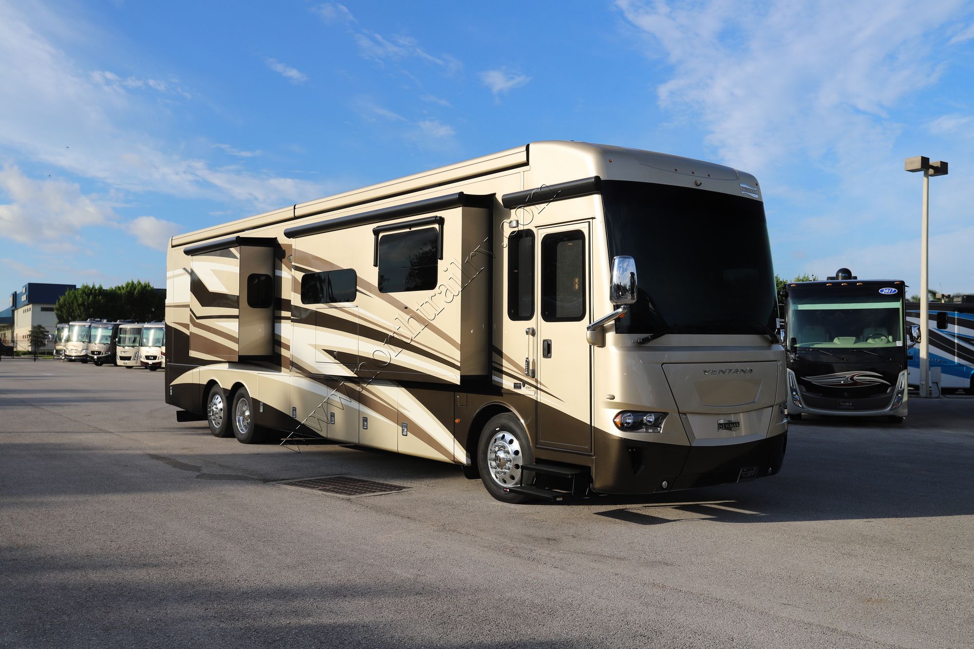 Used 2020 Newmar Ventana 4369 Class A  For Sale