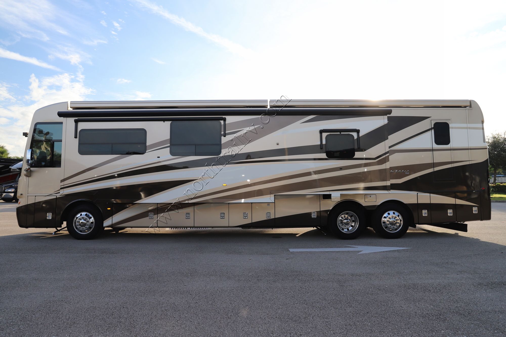 Used 2020 Newmar Ventana 4369 Class A  For Sale