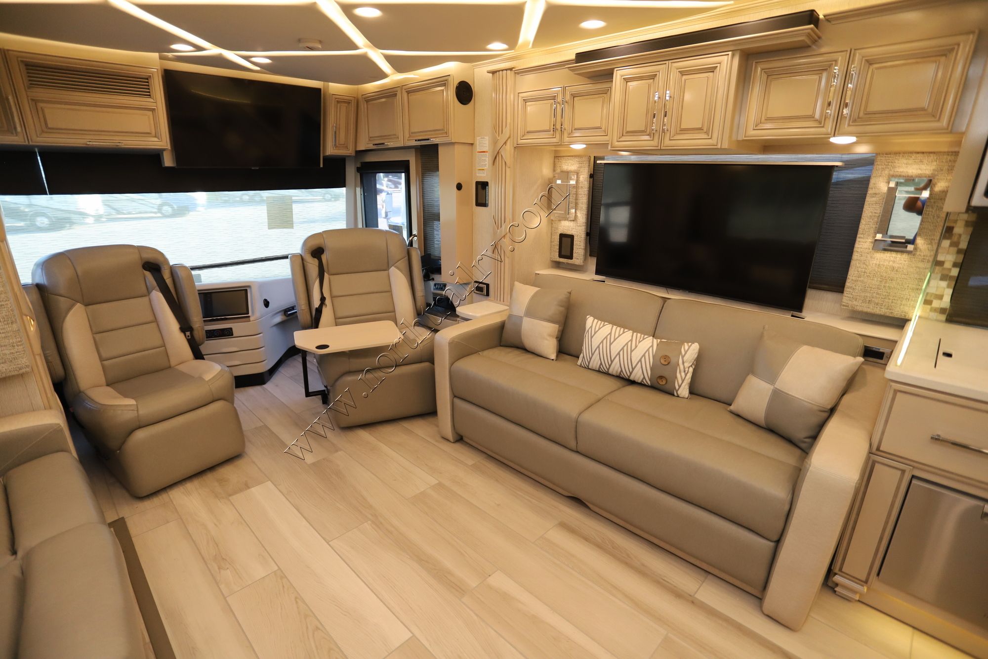 New 2022 Newmar Mountain Aire 4535 Class A  For Sale