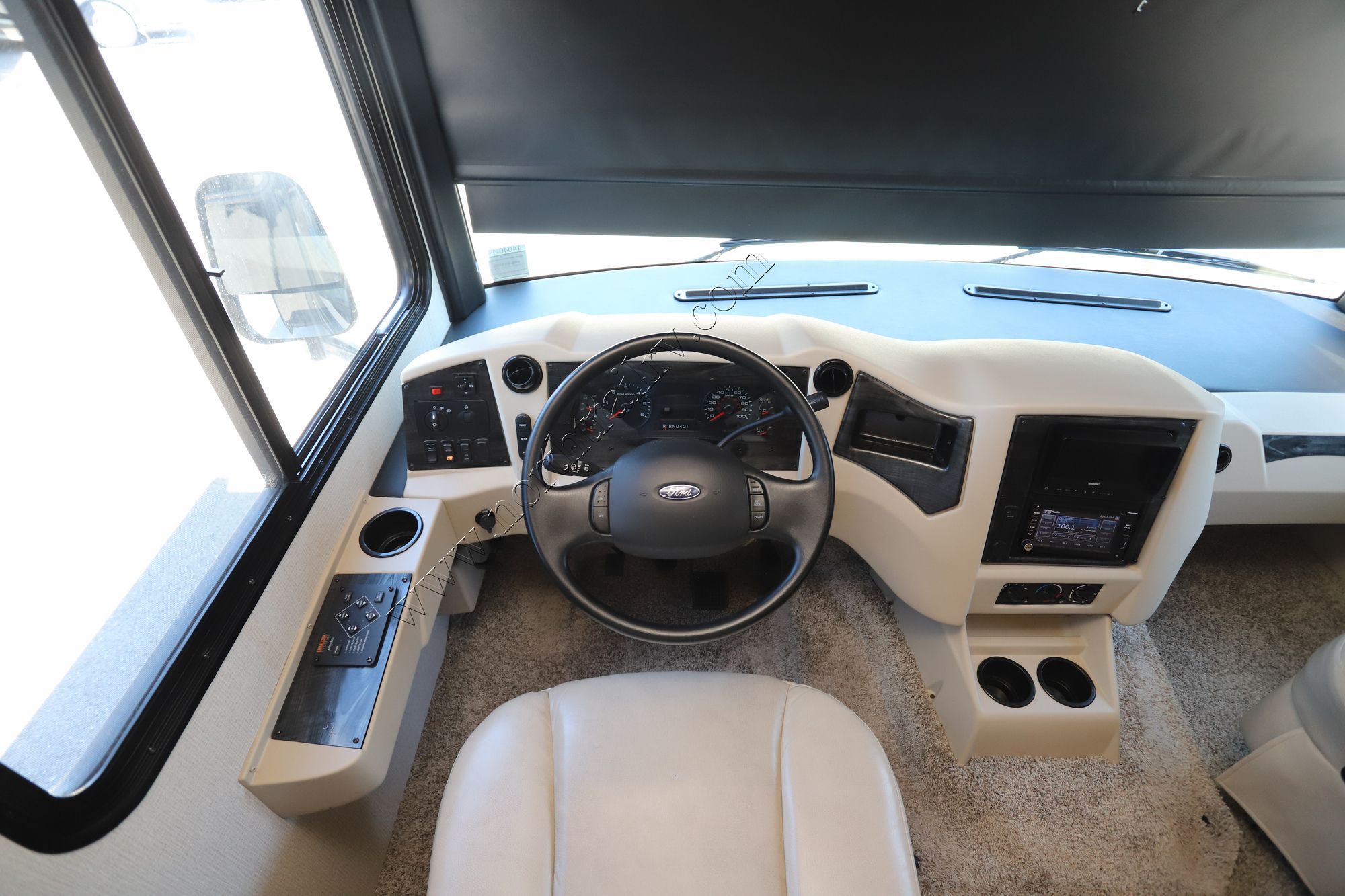 Used 2019 Newmar Bay Star 3124 Class A  For Sale