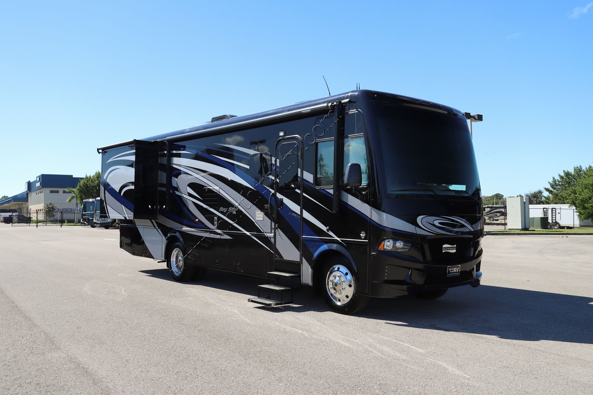 Used 2019 Newmar Bay Star 3124 Class A  For Sale