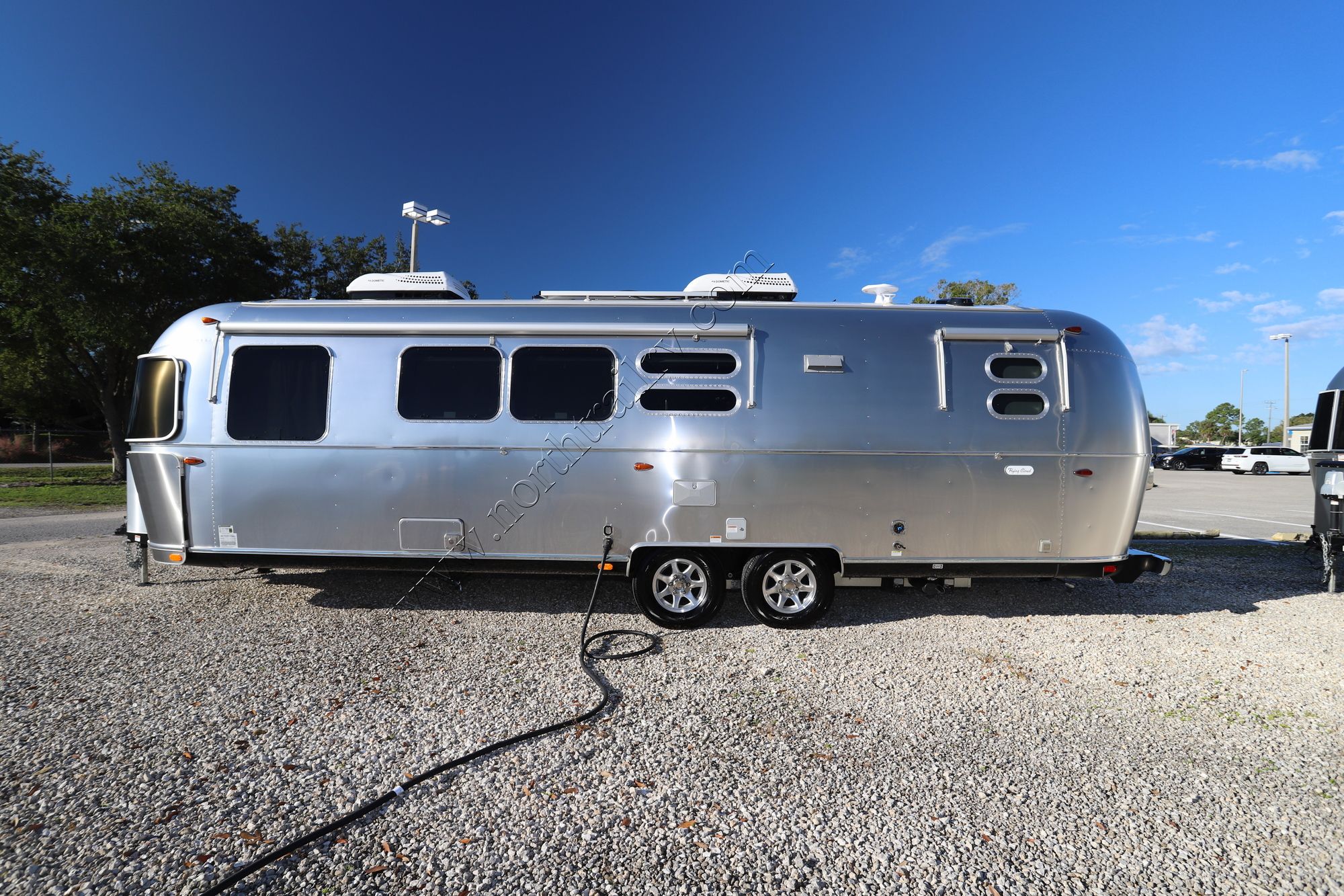 Used 2021 Airstream Flying Cloud 30FBQ Travel Trailer  For Sale