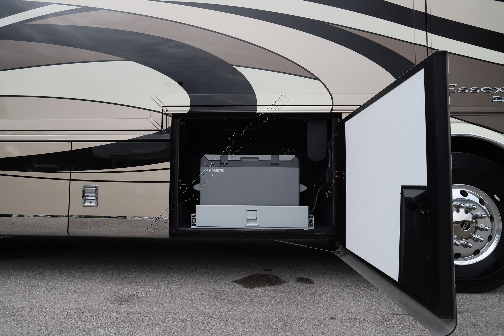 Used 2019 Newmar Essex 4533 Class A  For Sale