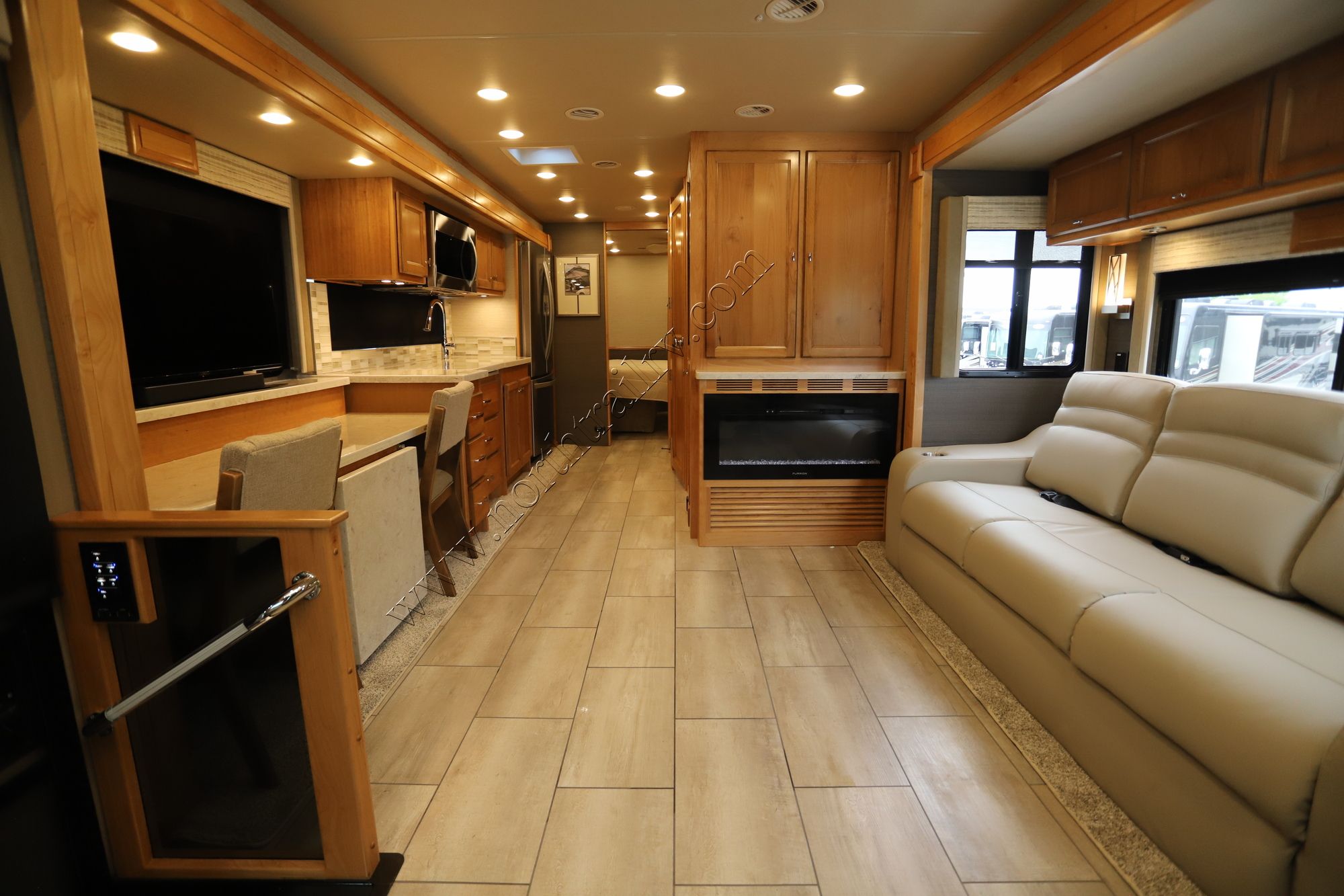 New 2022 Tiffin Motor Homes Allegro 34PA Class A  For Sale