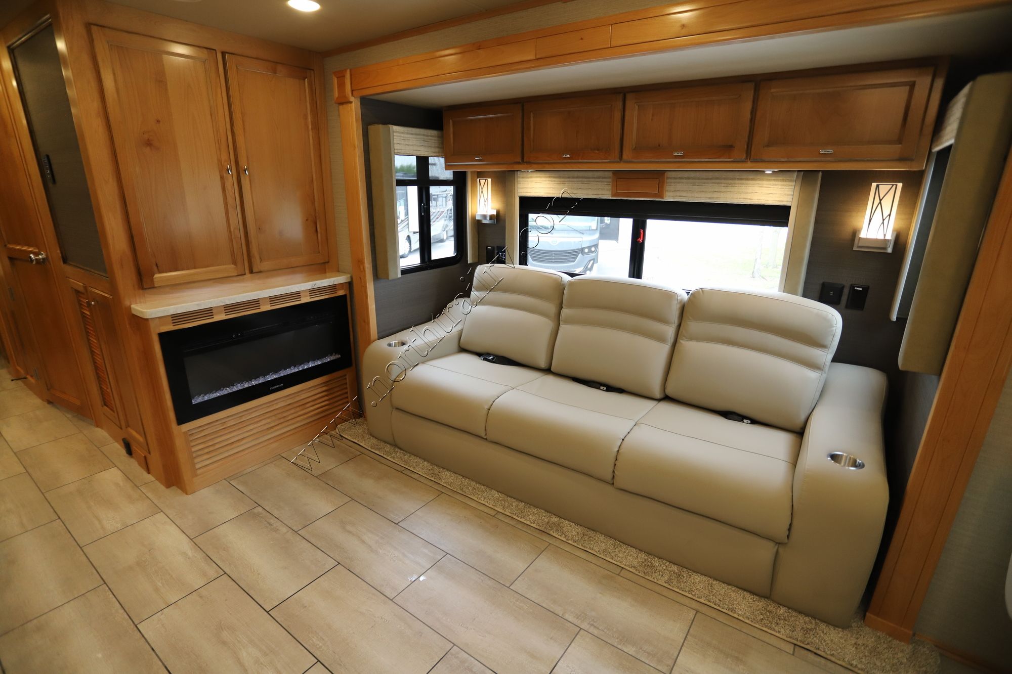 New 2022 Tiffin Motor Homes Allegro 34PA Class A  For Sale